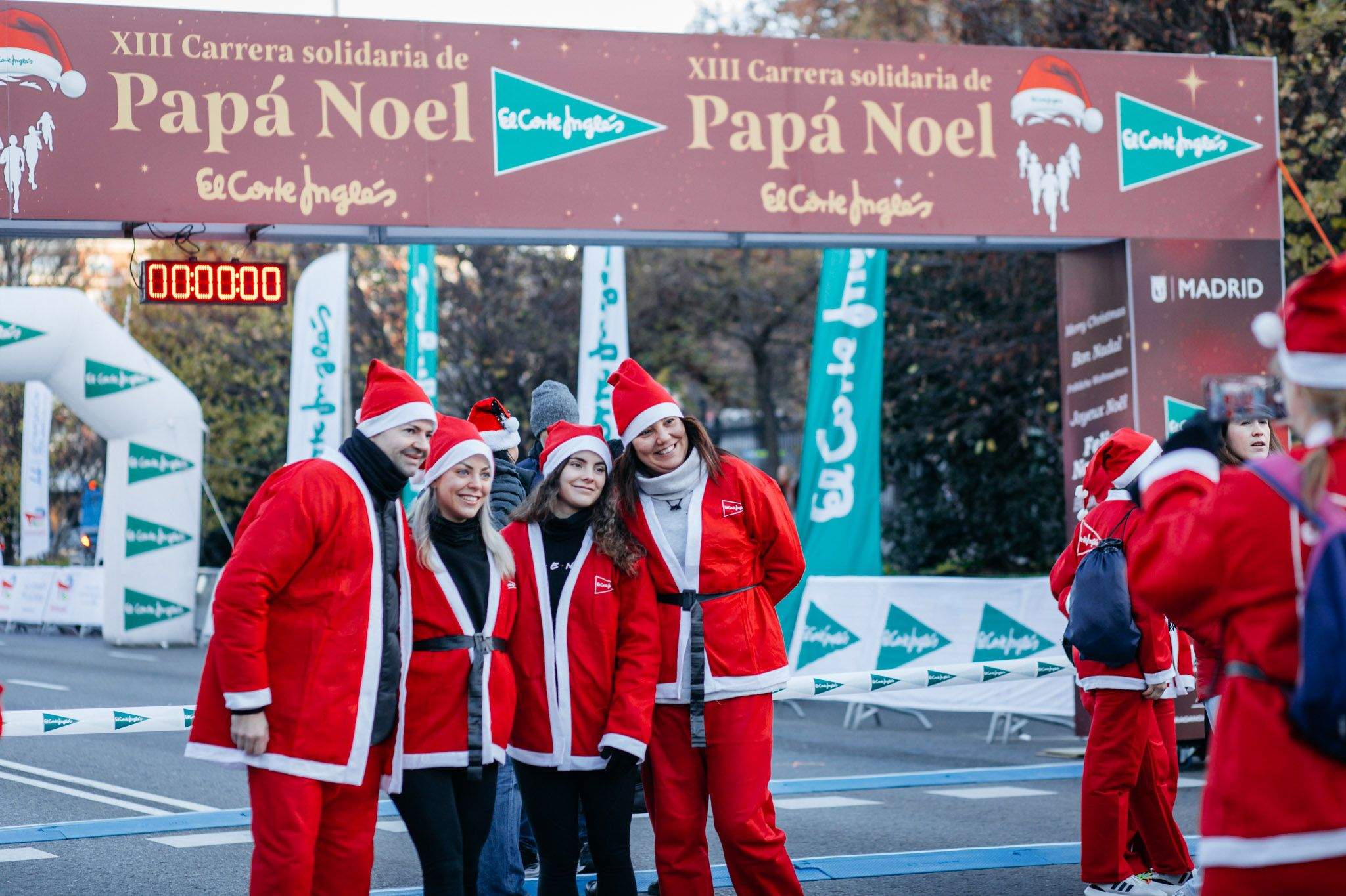 Las mejores fotos de la Carrera de Papá Noel 2024   PREVIA Y SALIDA. (15)