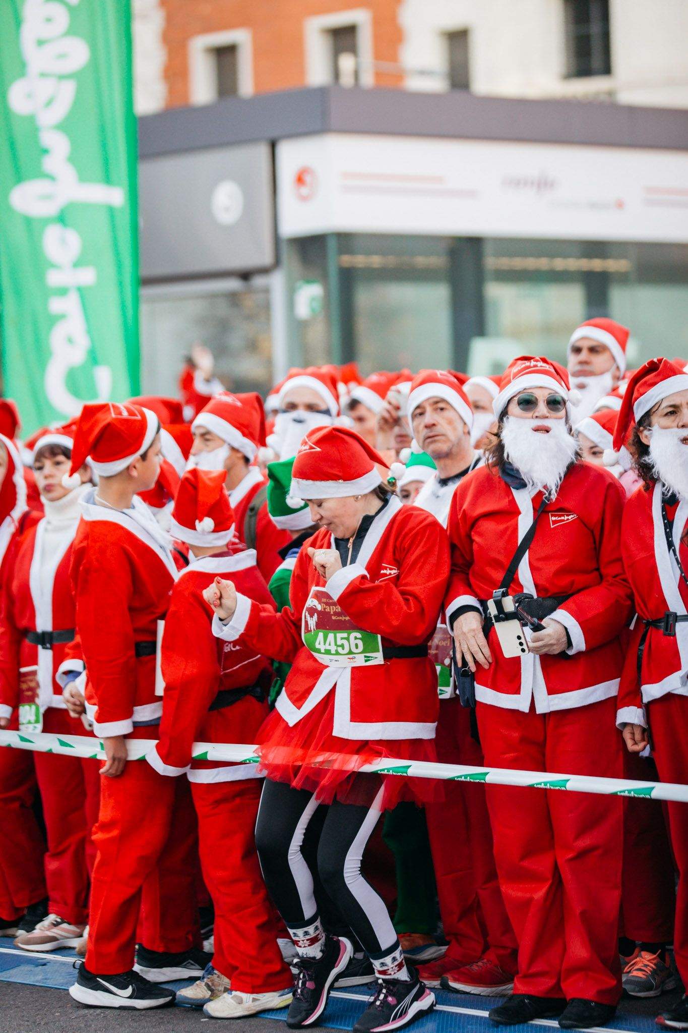 Las mejores fotos de la Carrera de Papá Noel 2024   PREVIA Y SALIDA. (74)
