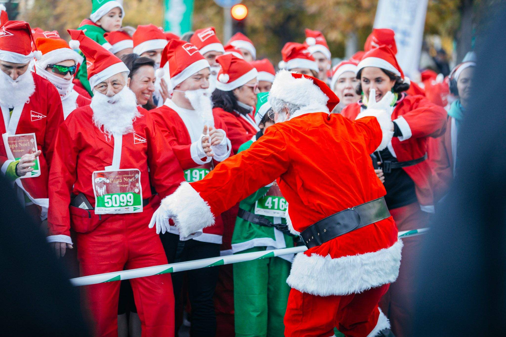 Las mejores fotos de la Carrera de Papá Noel 2024   PREVIA Y SALIDA. (84)