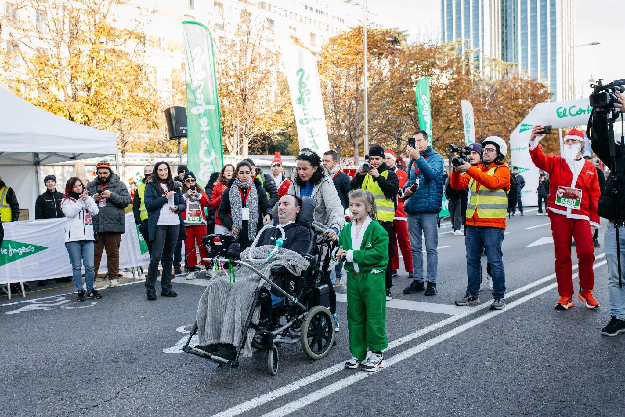Las mejores fotos de la Carrera de Papá Noel 2024   PREVIA Y SALIDA. (105)