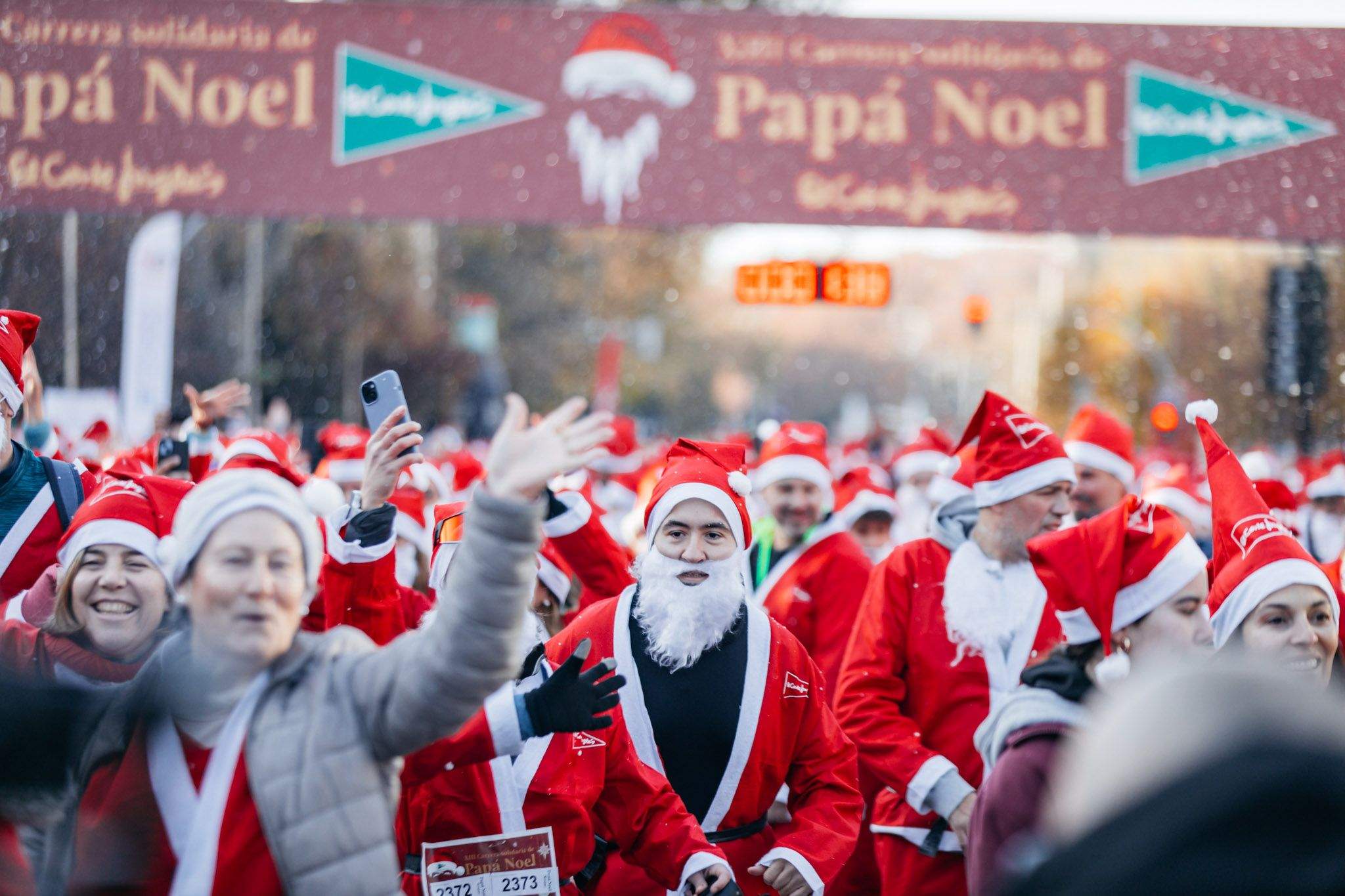 Las mejores fotos de la Carrera de Papá Noel 2024   PREVIA Y SALIDA. (147)
