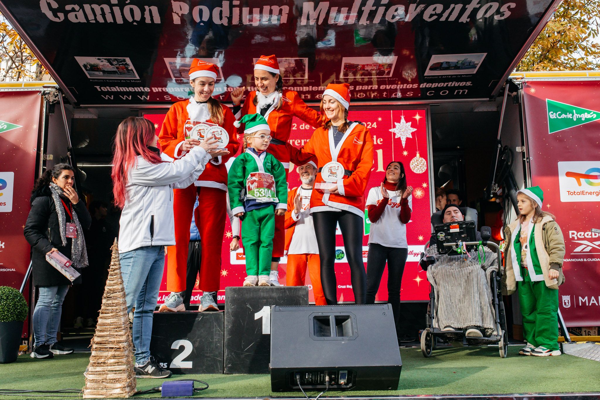 Las mejores fotos de la Carrera de Papá Noel 2024   PREMIACIÓN.6