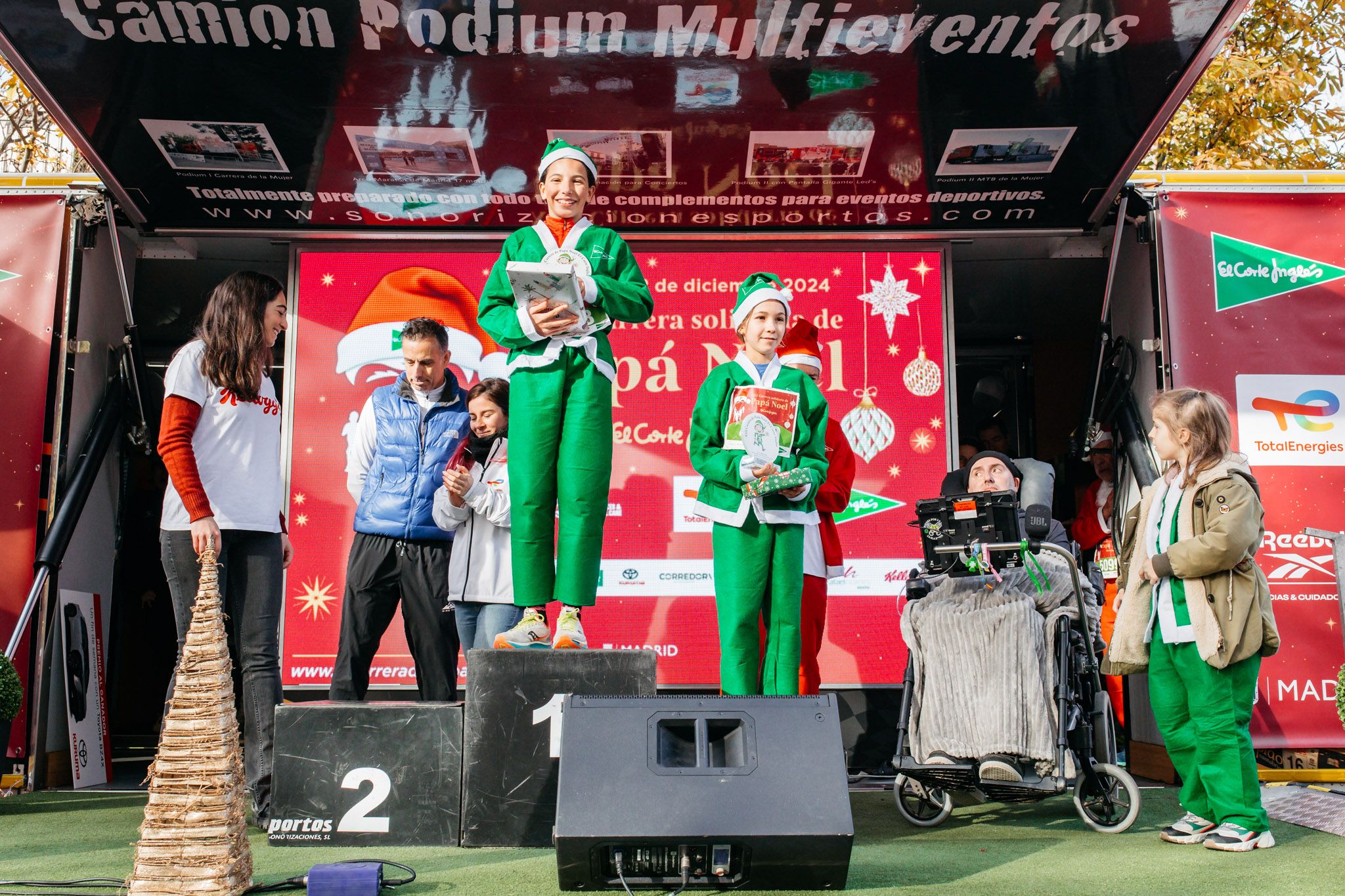 Las mejores fotos de la Carrera de Papá Noel 2024   PREMIACIÓN.13