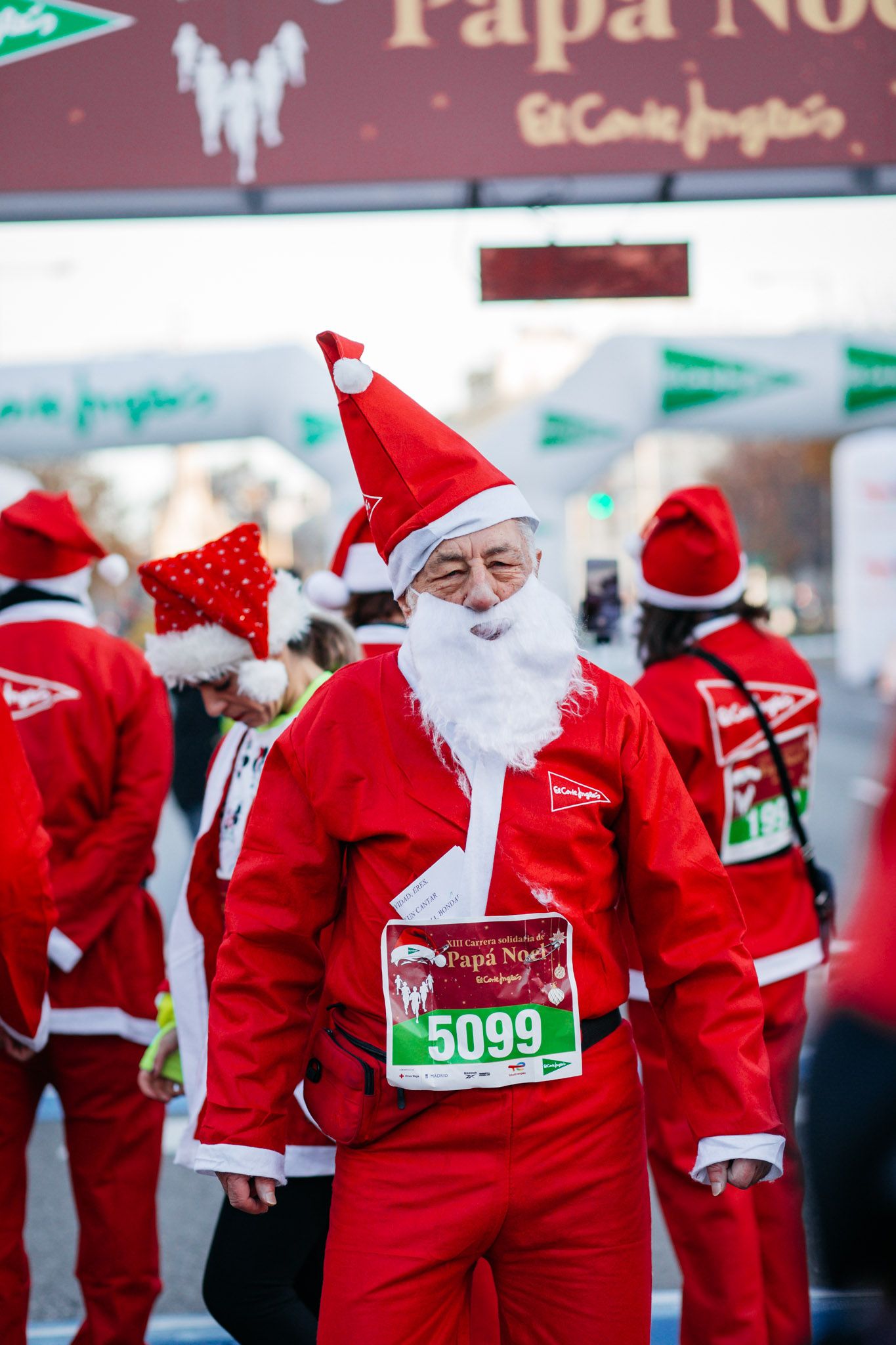 Las 40 mejores fotos de la Carrera de Papá Noel 2024. (6)