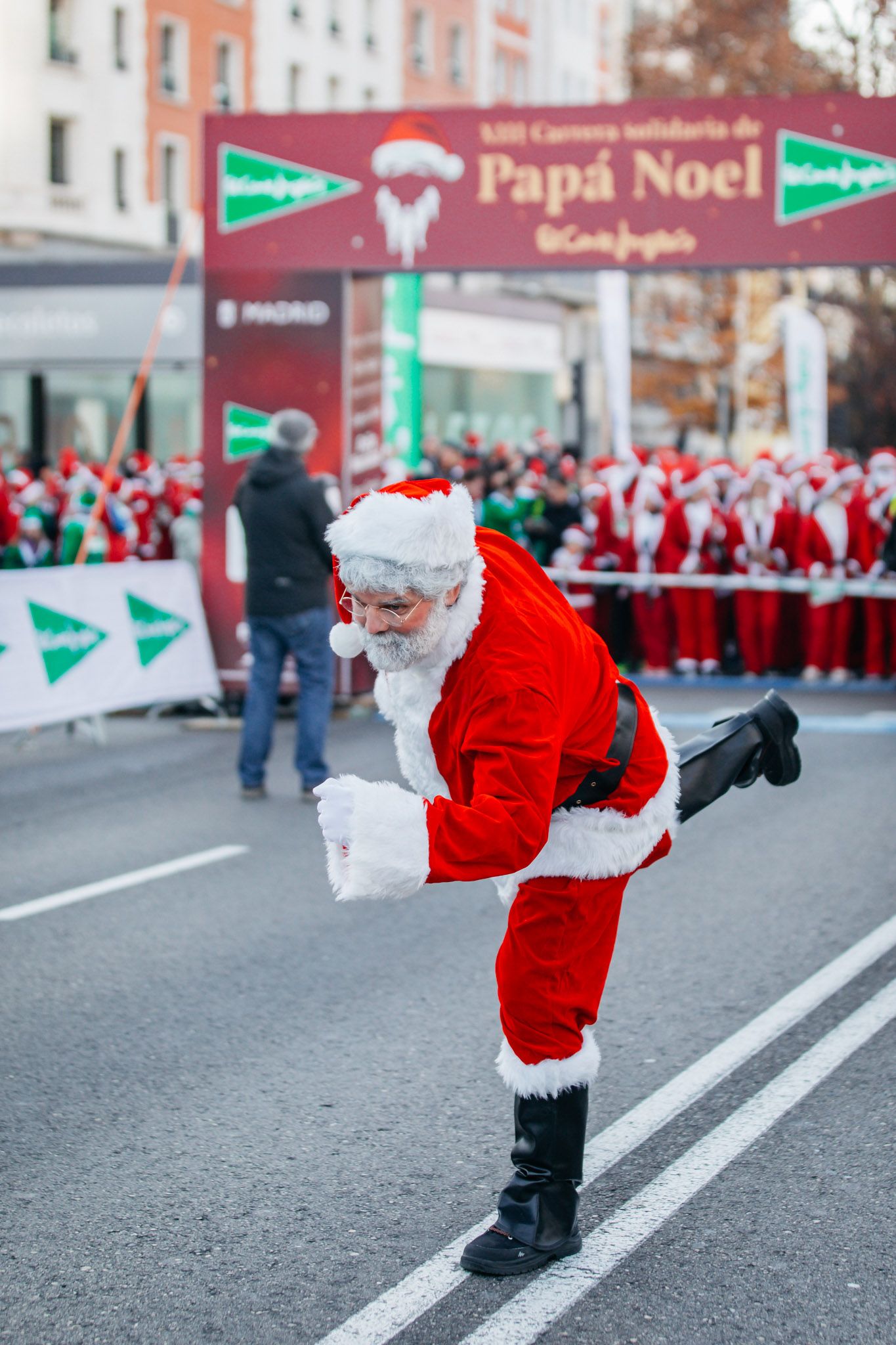 Las 40 mejores fotos de la Carrera de Papá Noel 2024. (11)