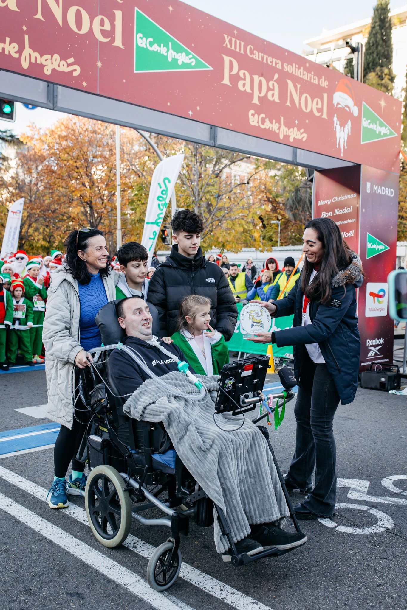 Las 40 mejores fotos de la Carrera de Papá Noel 2024. (15)