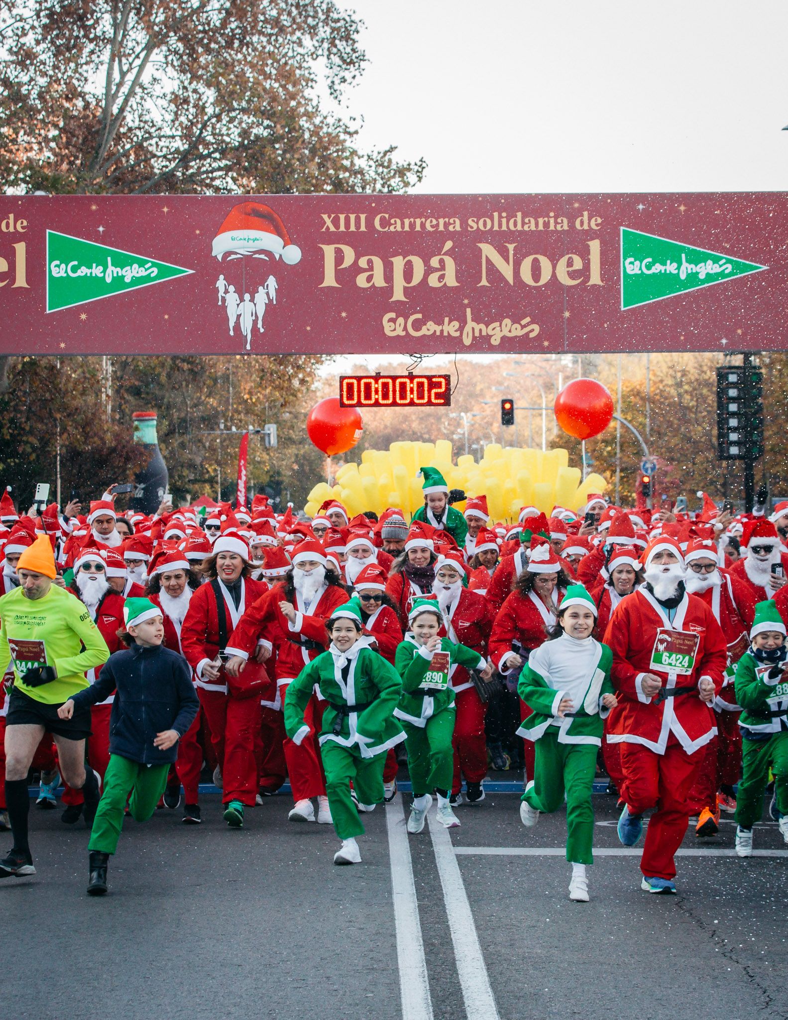 Las 40 mejores fotos de la Carrera de Papá Noel 2024. (18)