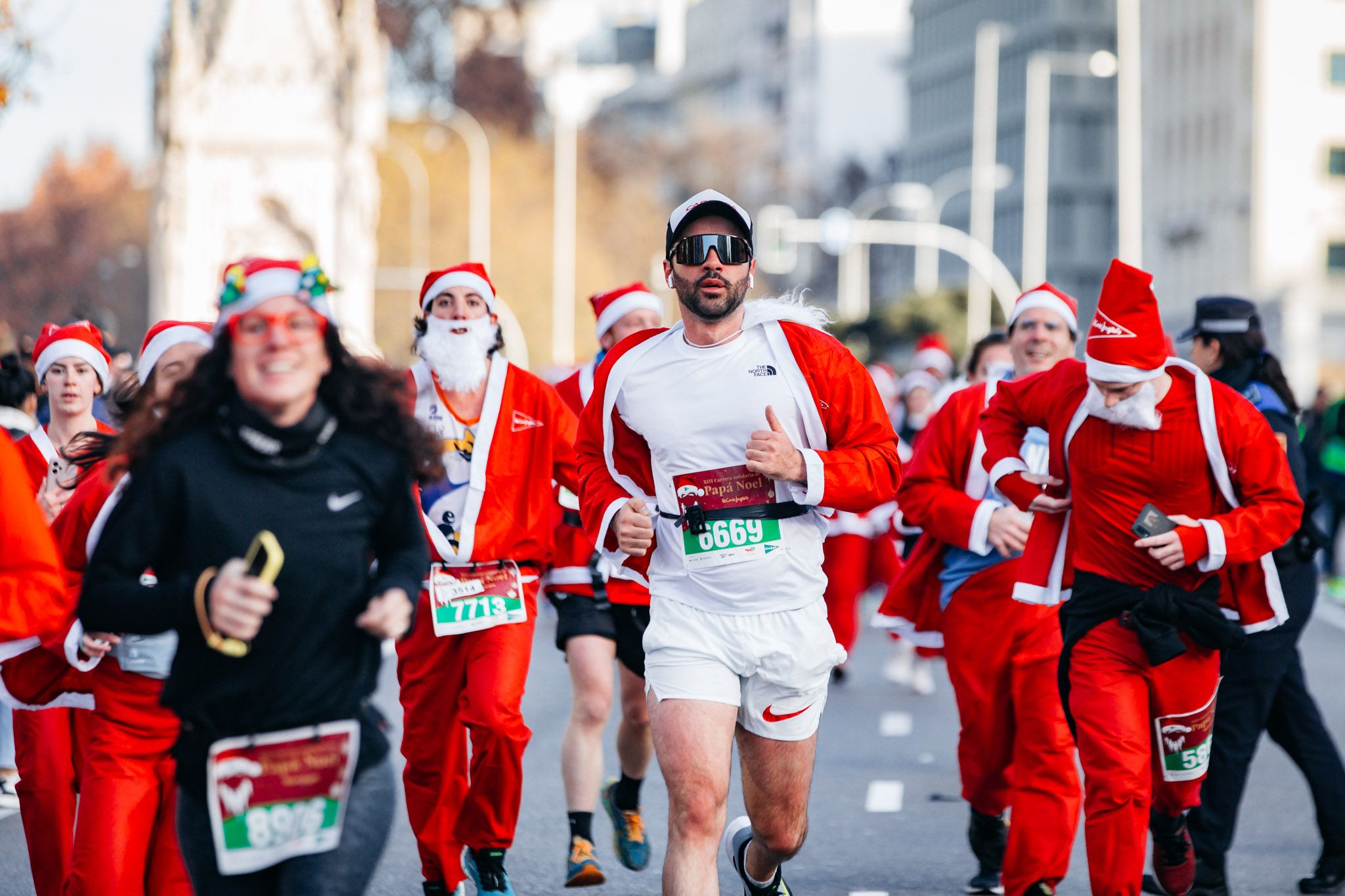 Las 40 mejores fotos de la Carrera de Papá Noel 2024. (25)