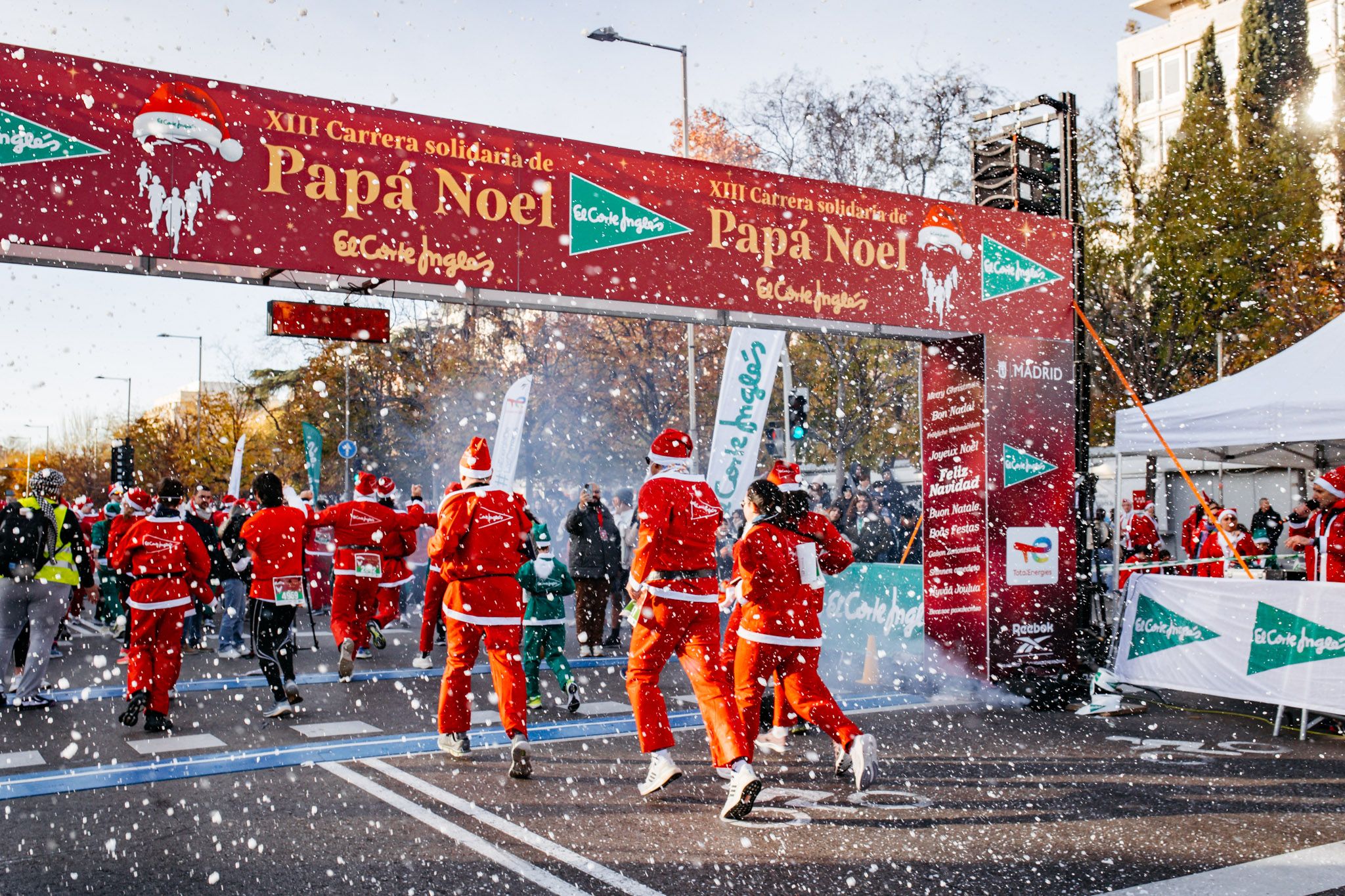 Las 40 mejores fotos de la Carrera de Papá Noel 2024. (26)