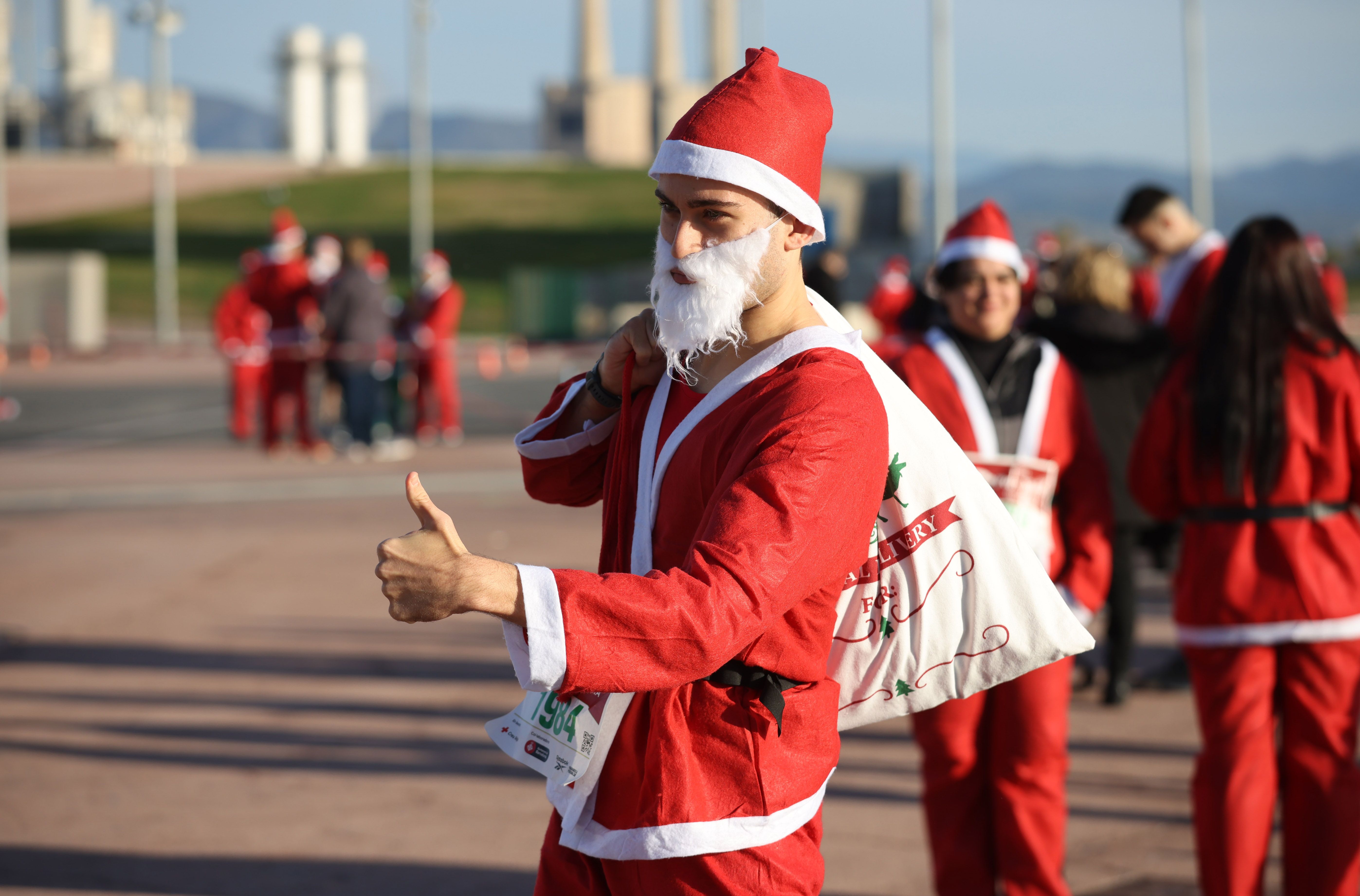 Las mejores fotos de la Carrera de Papá Noel de Barcelona 2024. 072