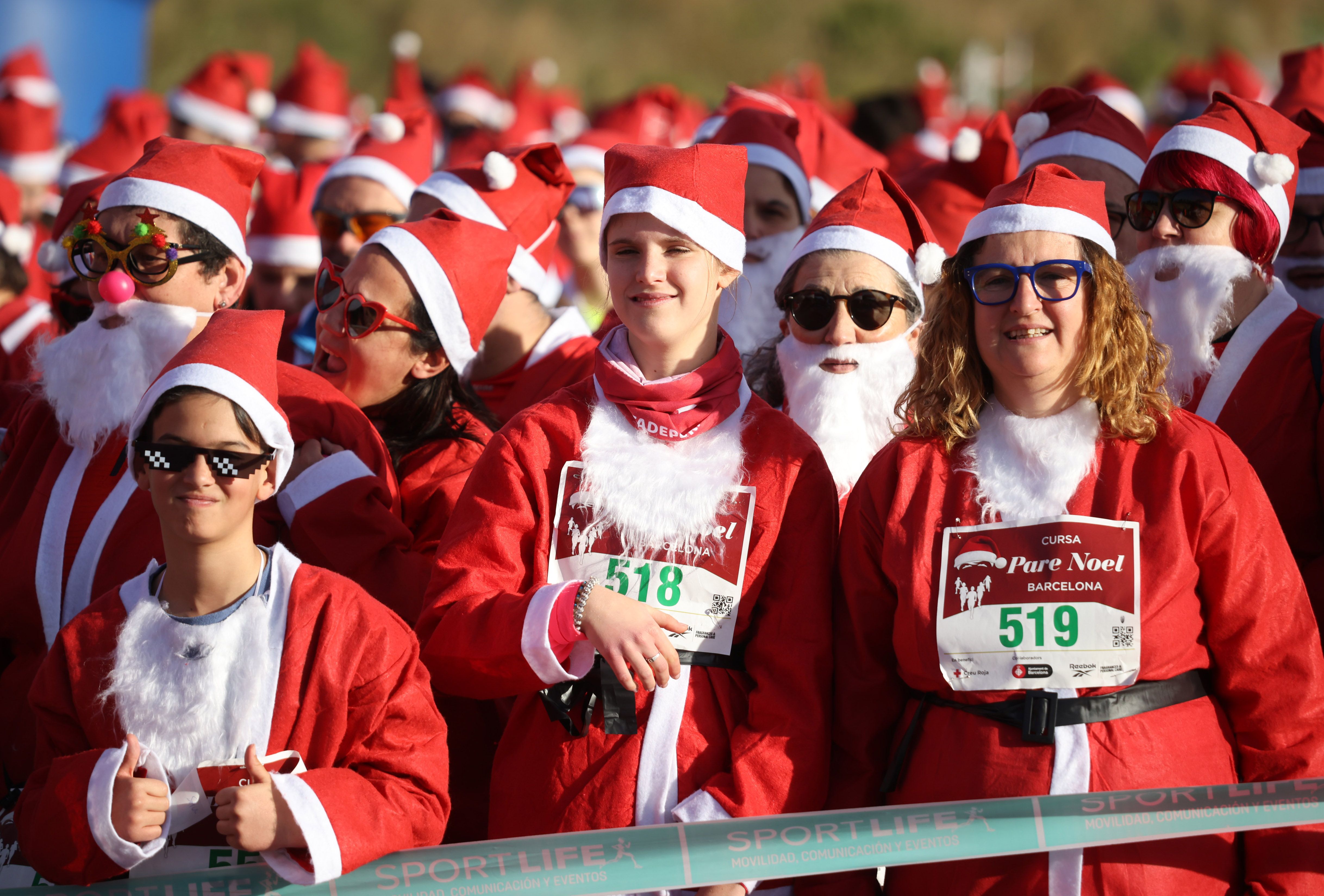 Las mejores fotos de la Carrera de Papá Noel de Barcelona 2024. 122