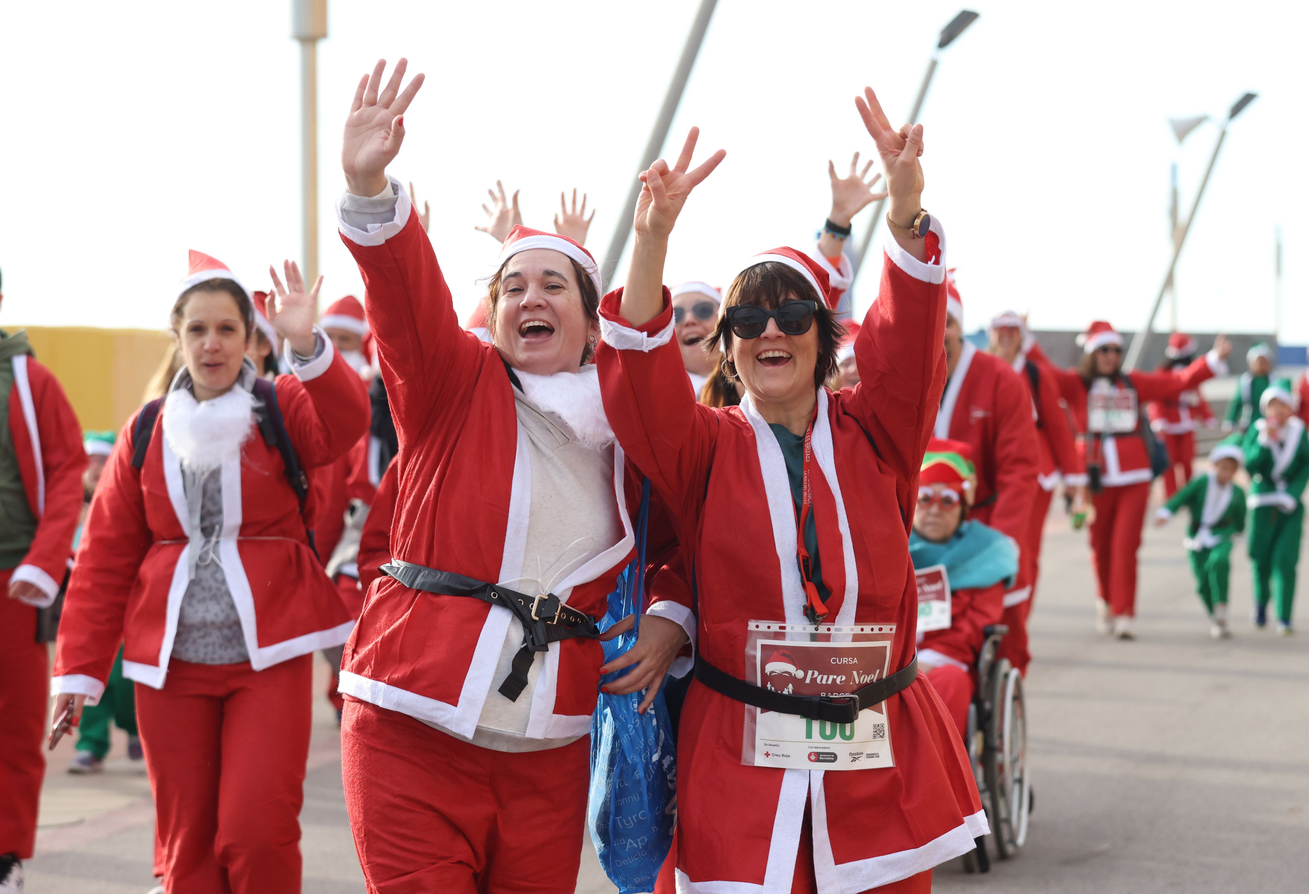 Las mejores fotos de la Carrera de Papá Noel de Barcelona 2024. 424
