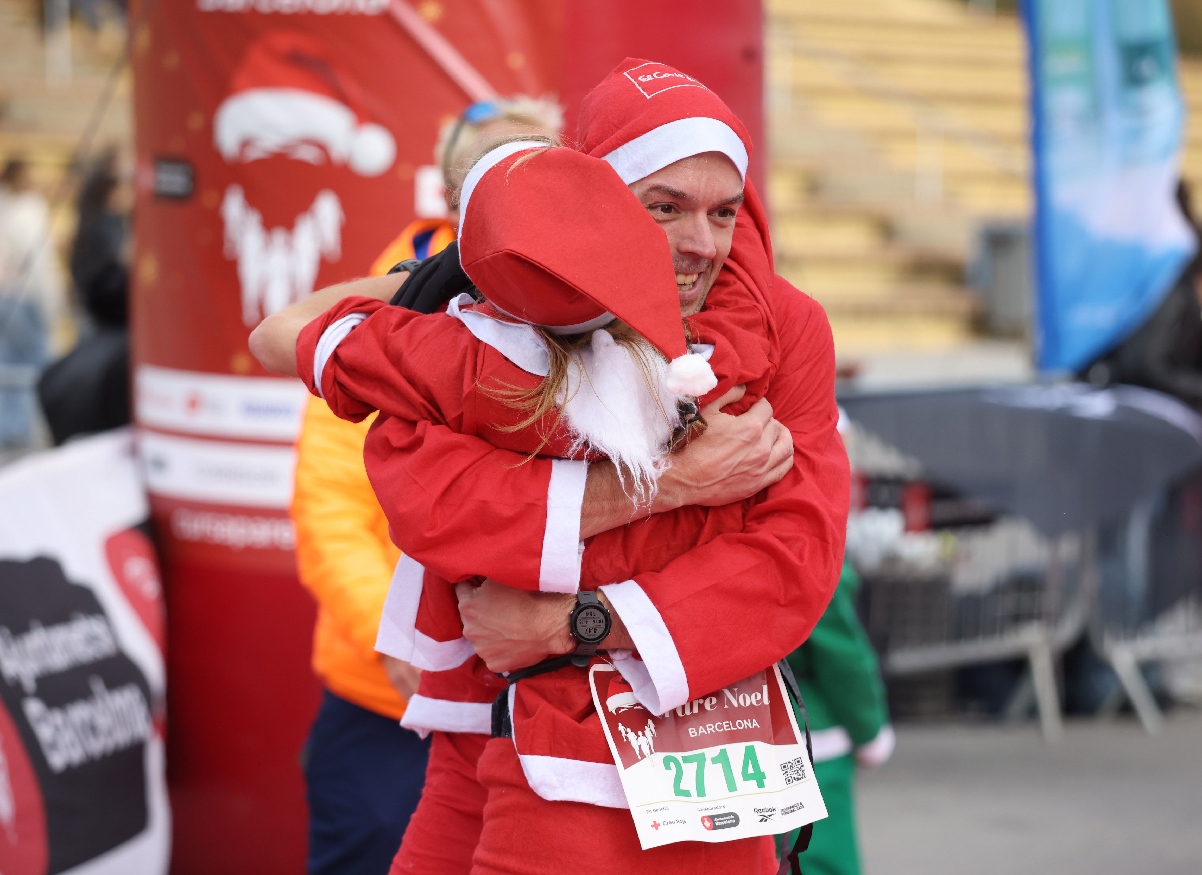 Las mejores fotos de la Carrera de Papá Noel de Barcelona 2024. 509