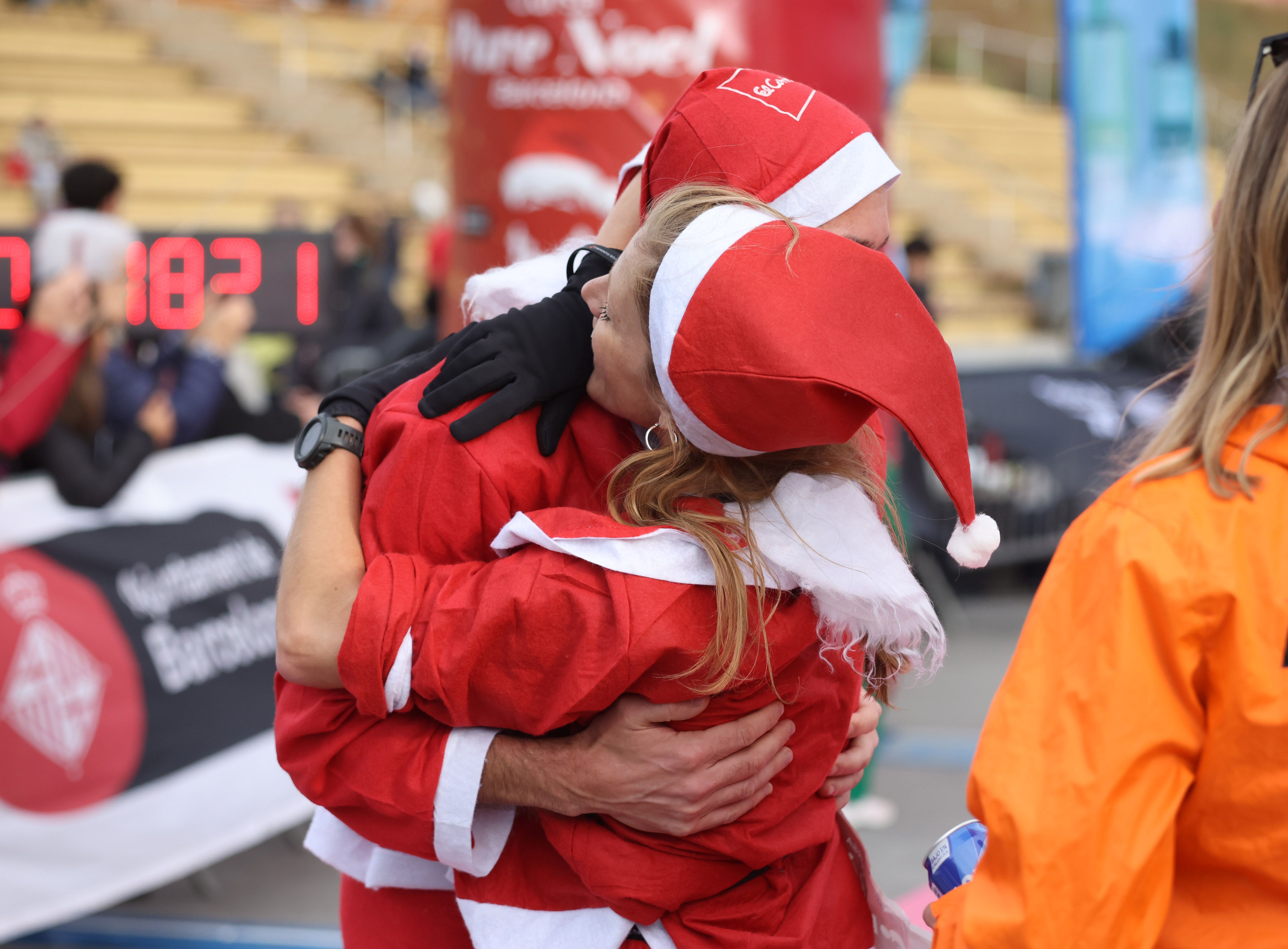 Las mejores fotos de la Carrera de Papá Noel de Barcelona 2024. 511