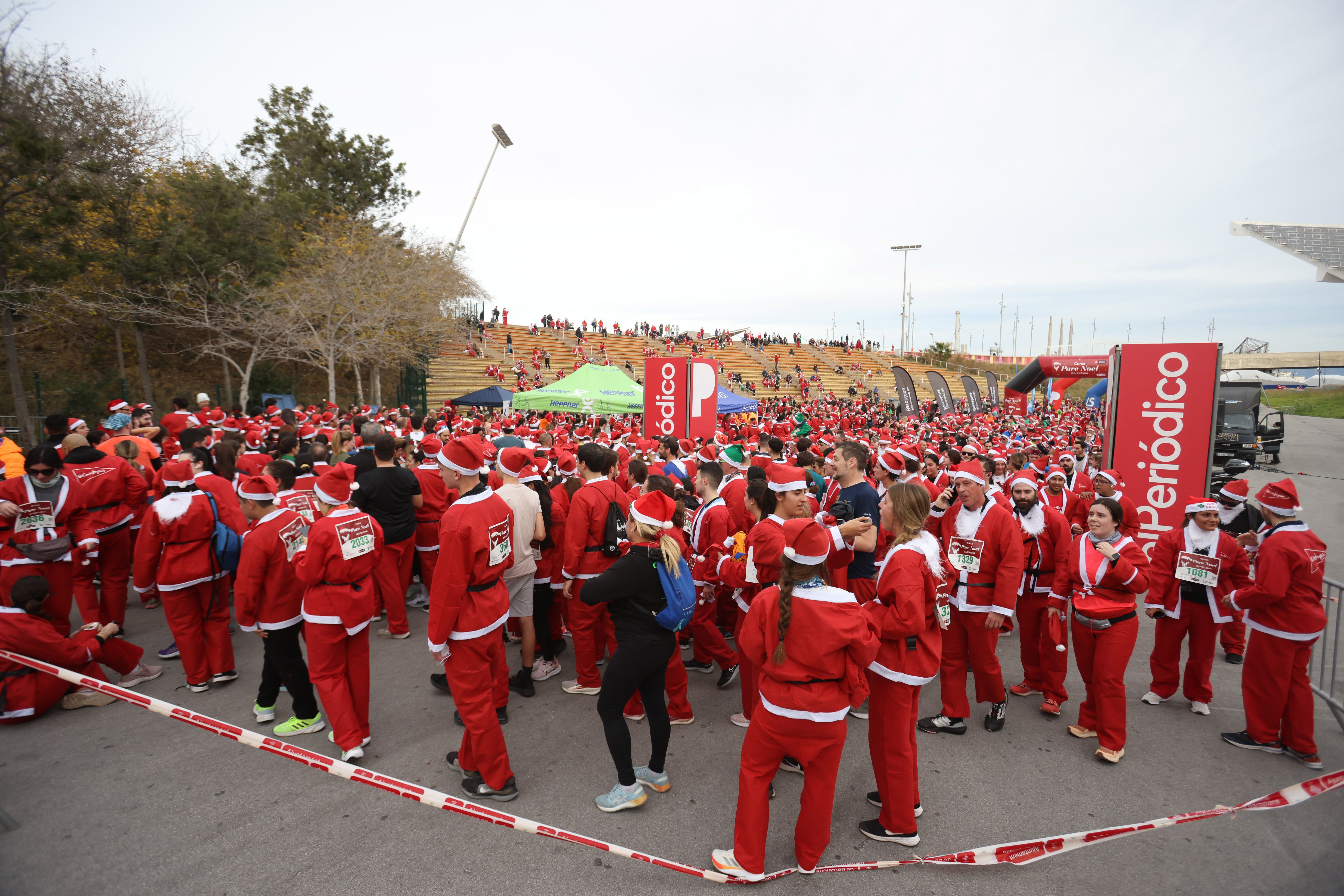 Las mejores fotos de la Carrera de Papá Noel de Barcelona 2024. 689