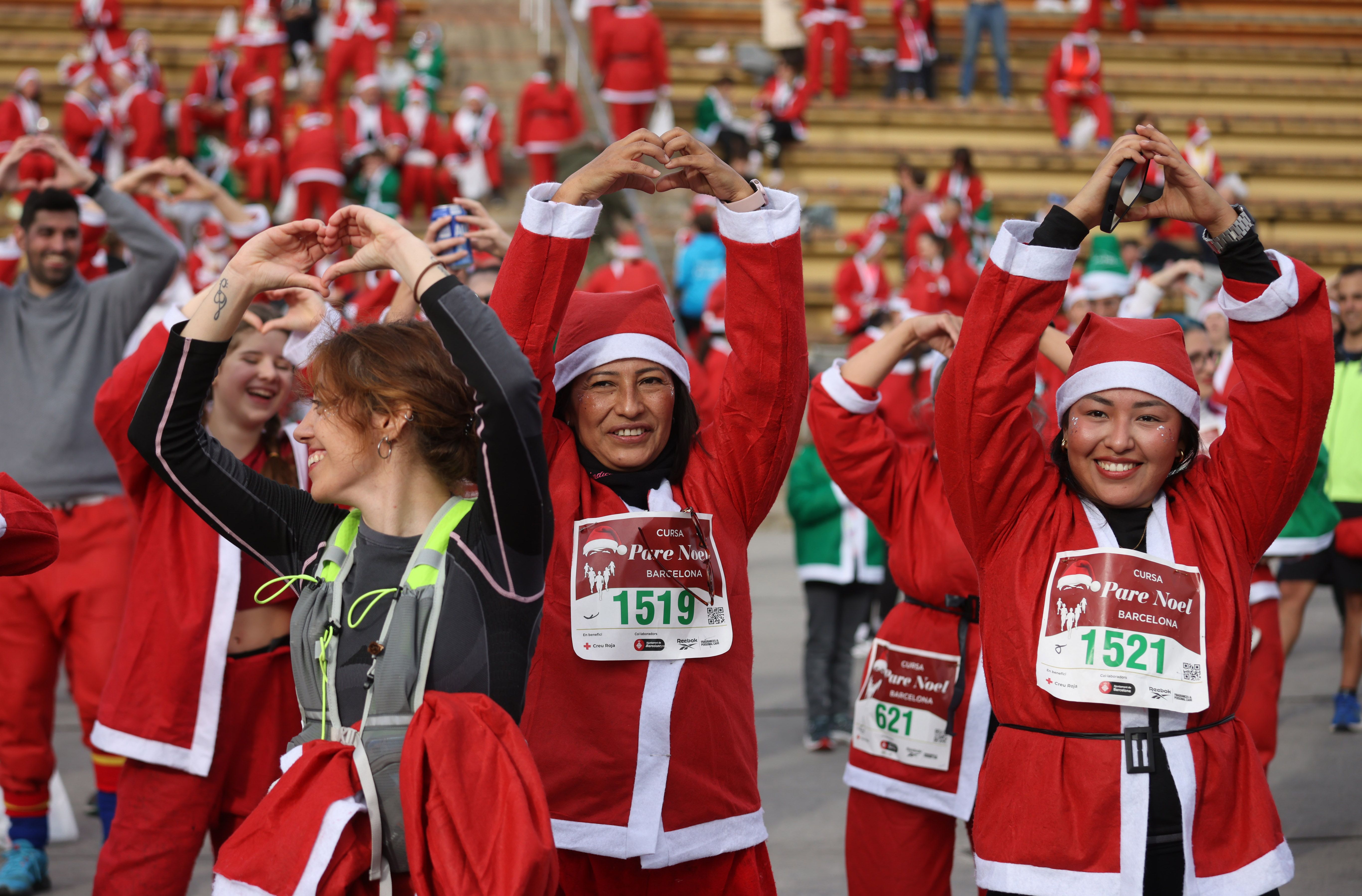 Las mejores fotos de la Carrera de Papá Noel de Barcelona 2024. 793