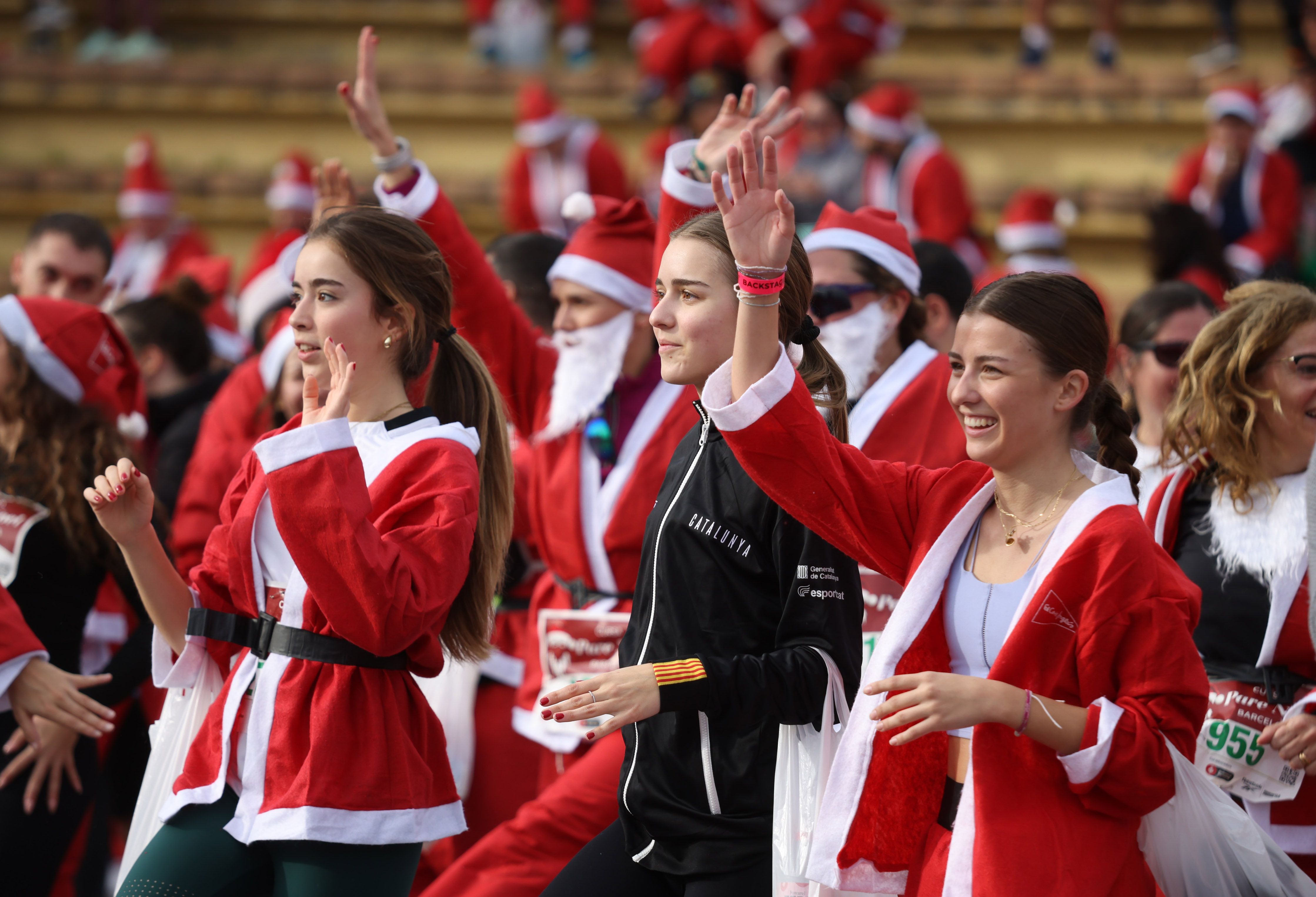 Las mejores fotos de la Carrera de Papá Noel de Barcelona 2024. 801
