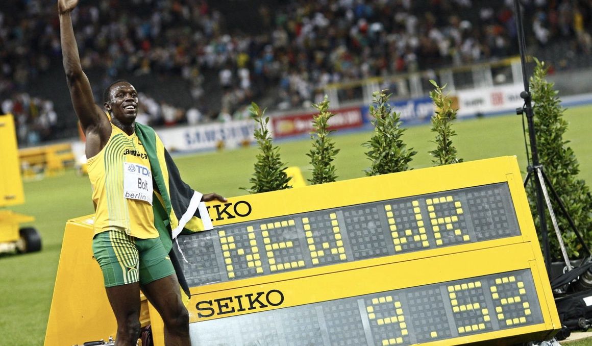 Usain Bolt después de batir el récord del mundo de 100 metros en Berlín. Foto: EFE