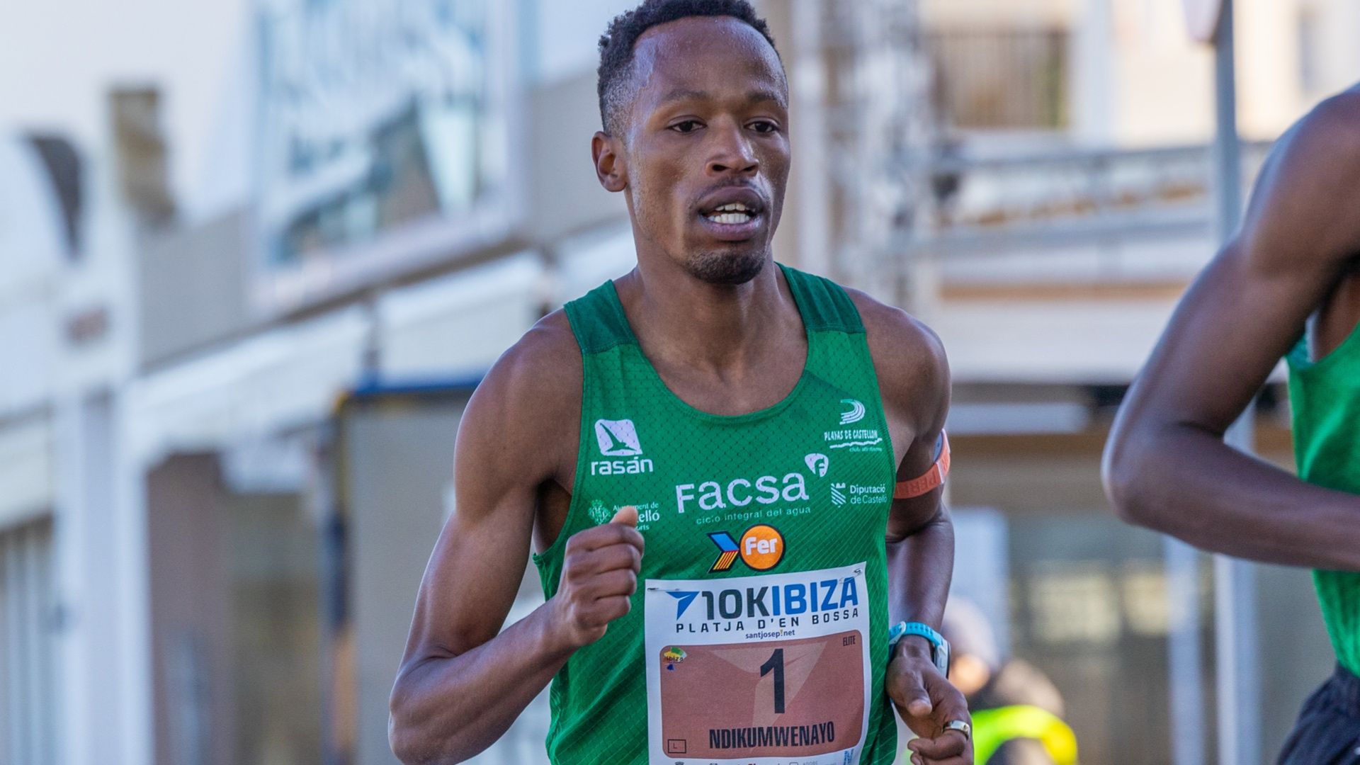 Thierry Ndikumwenayo roza el récord de España en la 10K Ibiza.