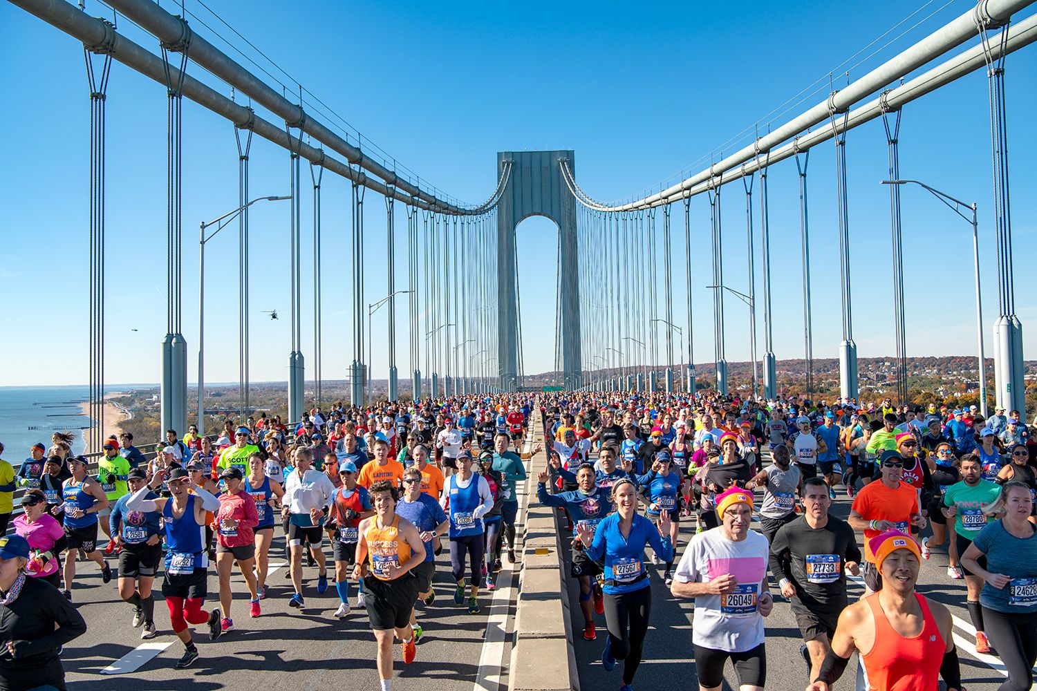 La icónica salida del Maratón de Nueva York en el Puente de Verazzano