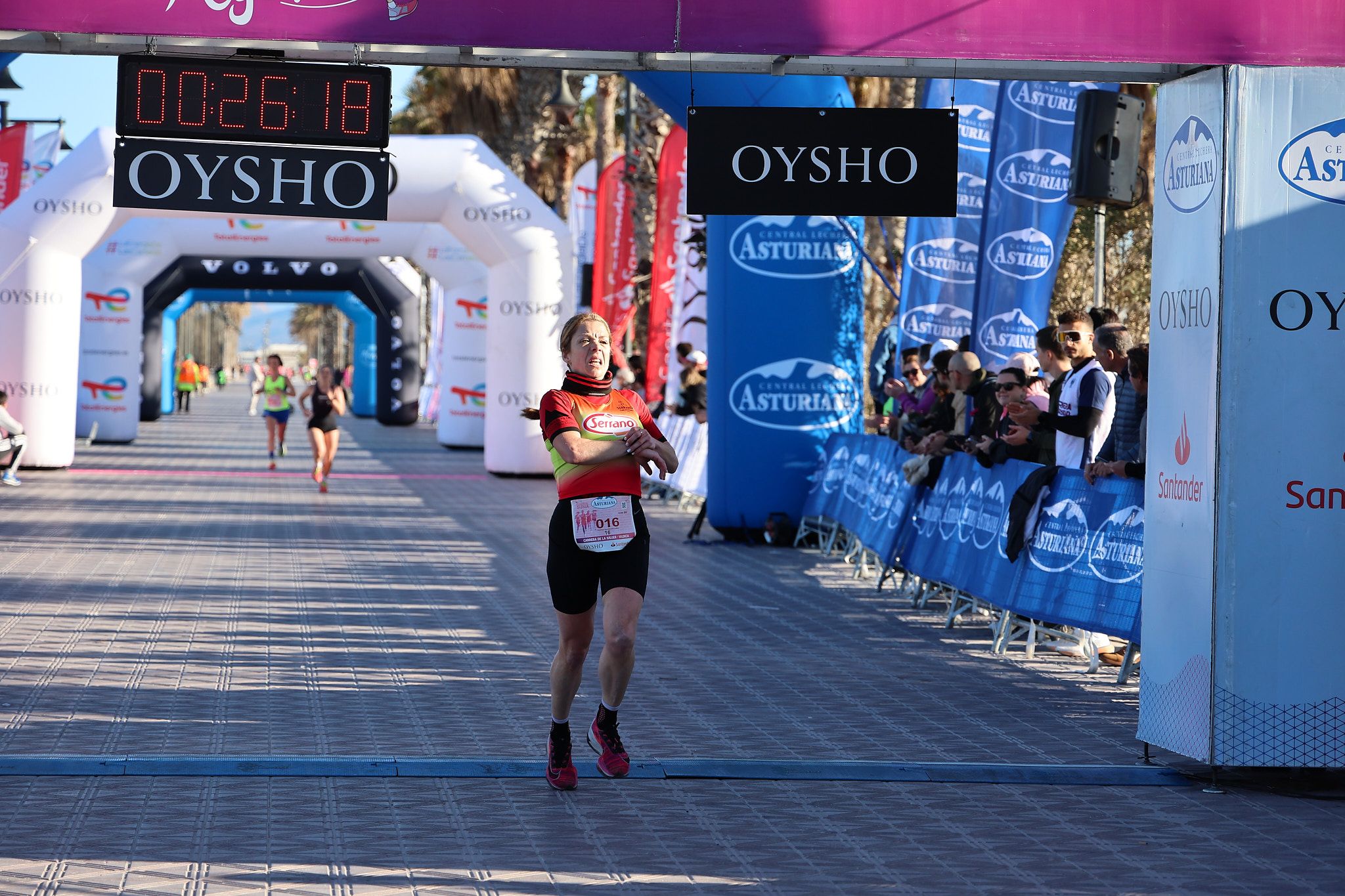 Las mejores fotos de la Carrera de la Mujer Central Lechera Asturiana de Valencia 2025. 259