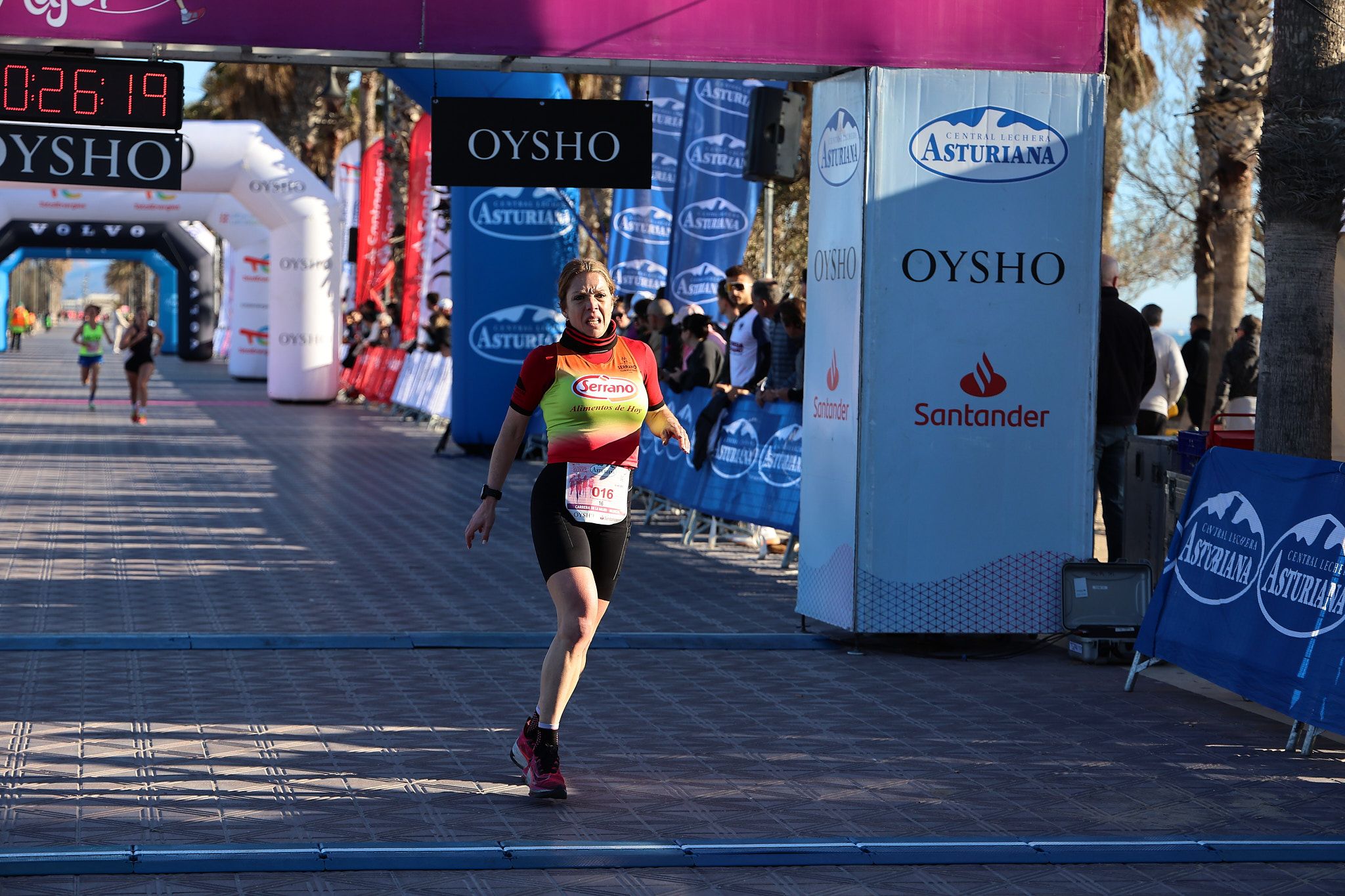 Las mejores fotos de la Carrera de la Mujer Central Lechera Asturiana de Valencia 2025. 260