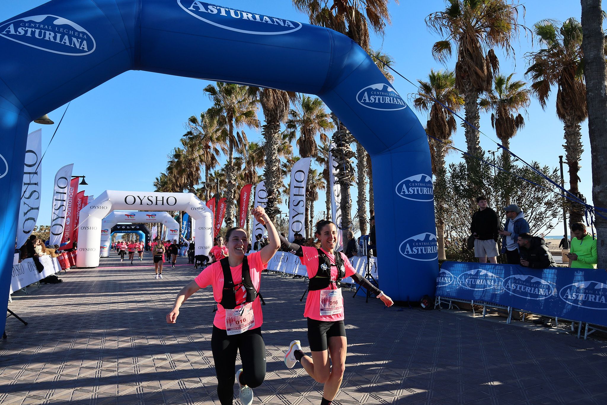 Las mejores fotos de la Carrera de la Mujer Central Lechera Asturiana de Valencia 2025. 501