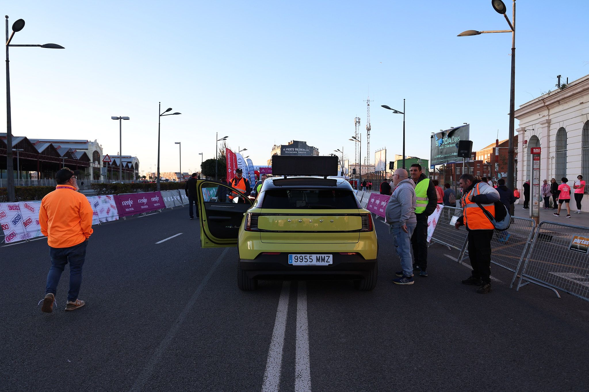 Las mejores fotos de la Carrera de la Mujer Central Lechera Asturiana de Valencia 2025. 15