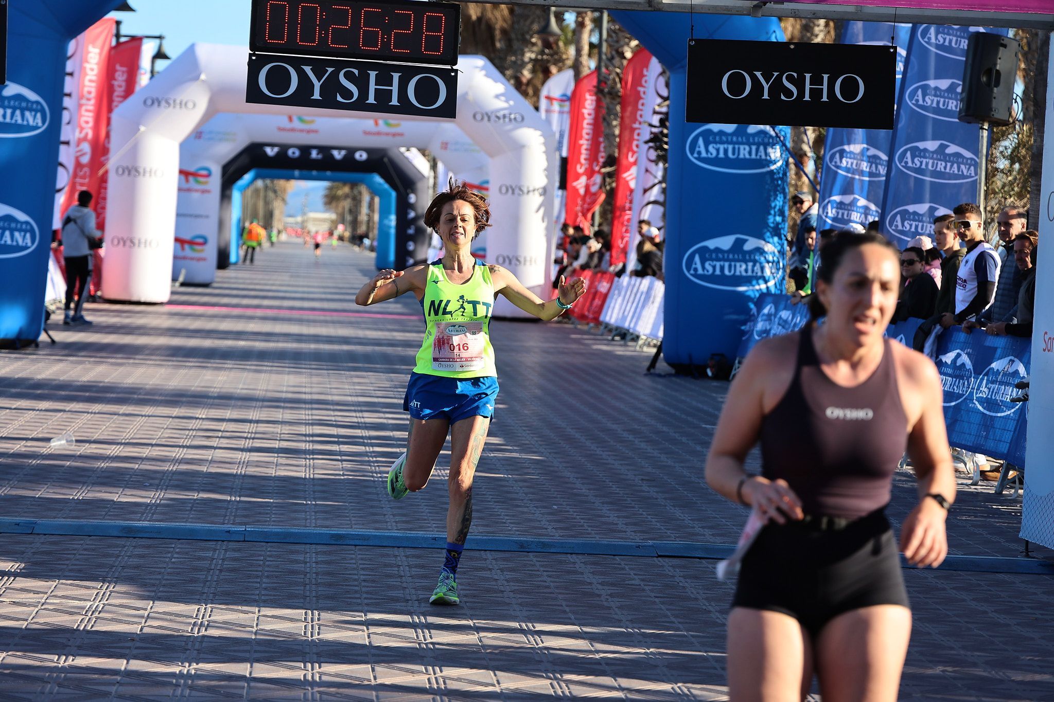 Las mejores fotos de la Carrera de la Mujer Central Lechera Asturiana de Valencia 2025. 265