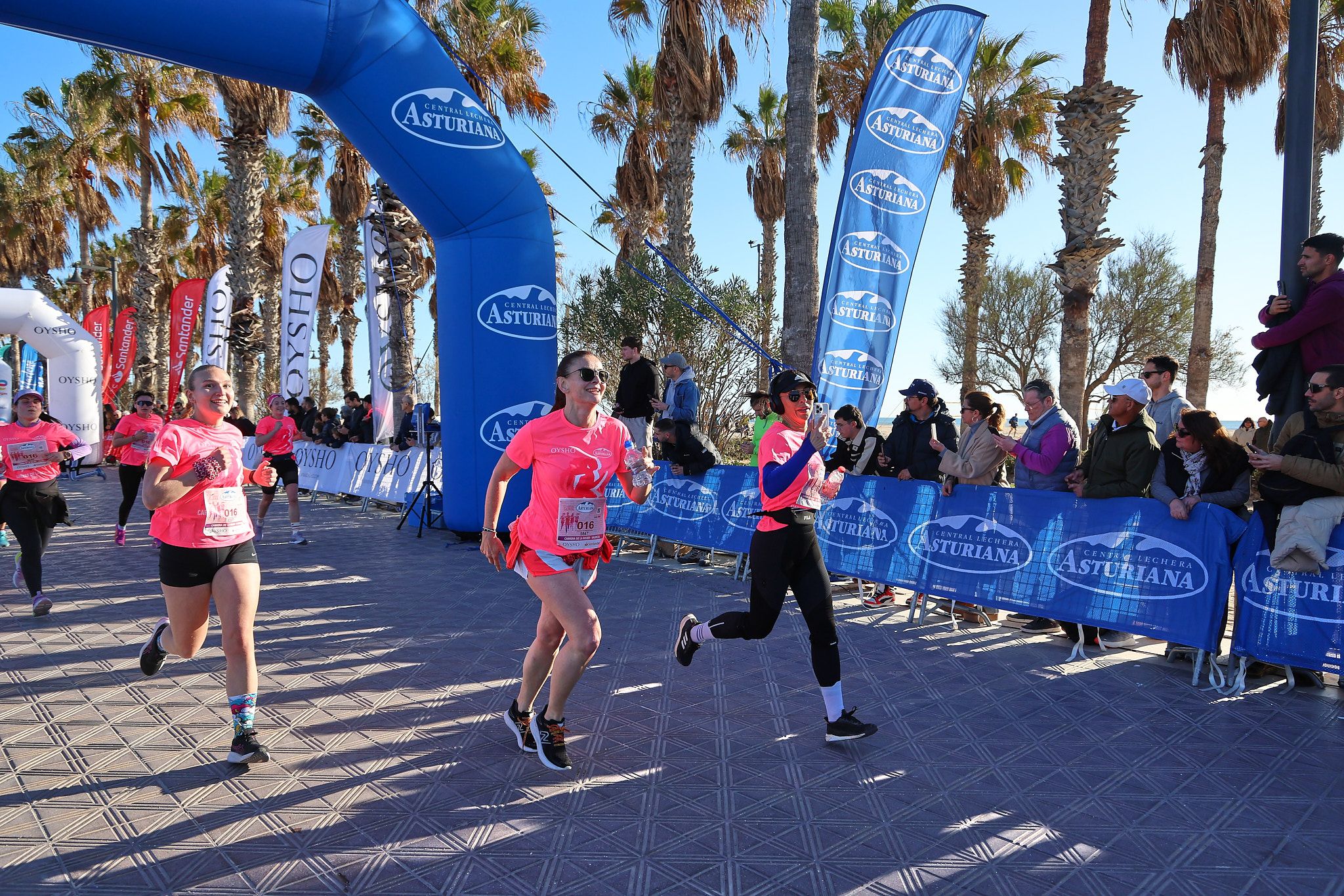 Las mejores fotos de la Carrera de la Mujer Central Lechera Asturiana de Valencia 2025. 506
