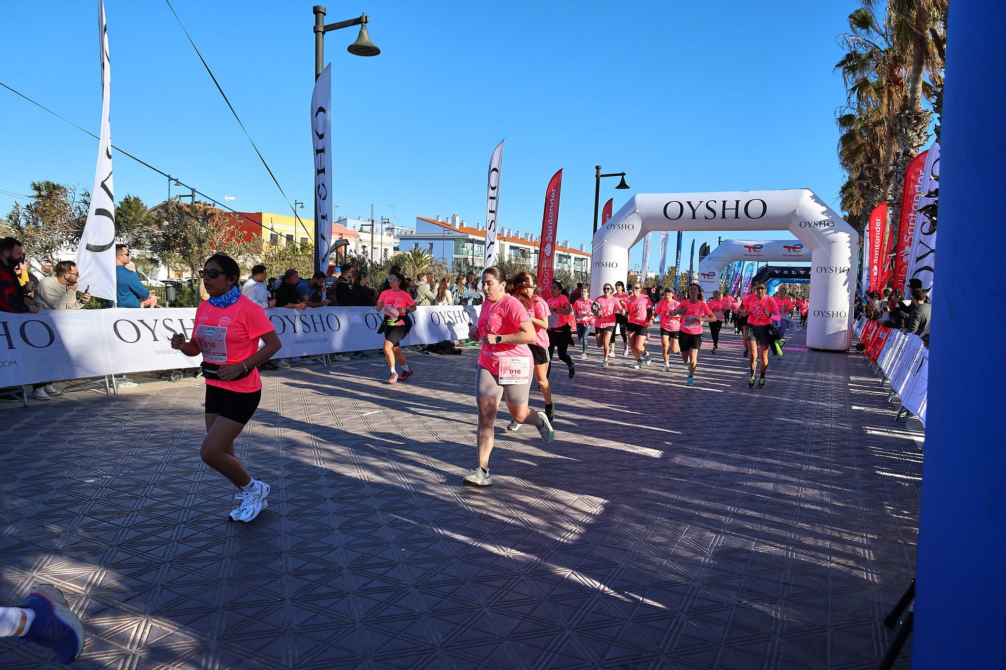 Las mejores fotos de la Carrera de la Mujer Central Lechera Asturiana de Valencia 2025. 753