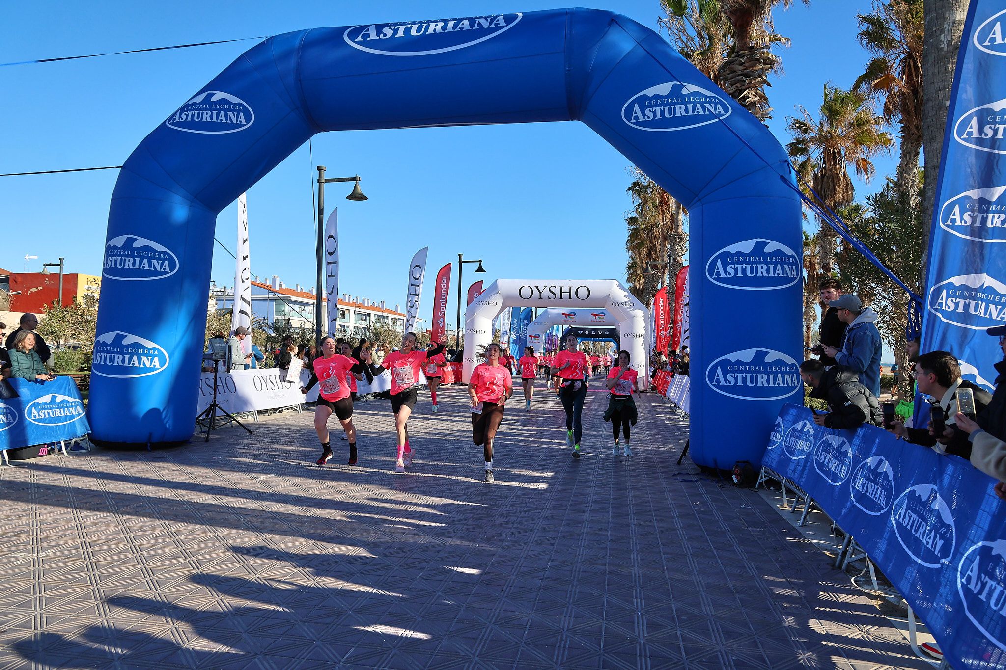 Las mejores fotos de la Carrera de la Mujer Central Lechera Asturiana de Valencia 2025. 509