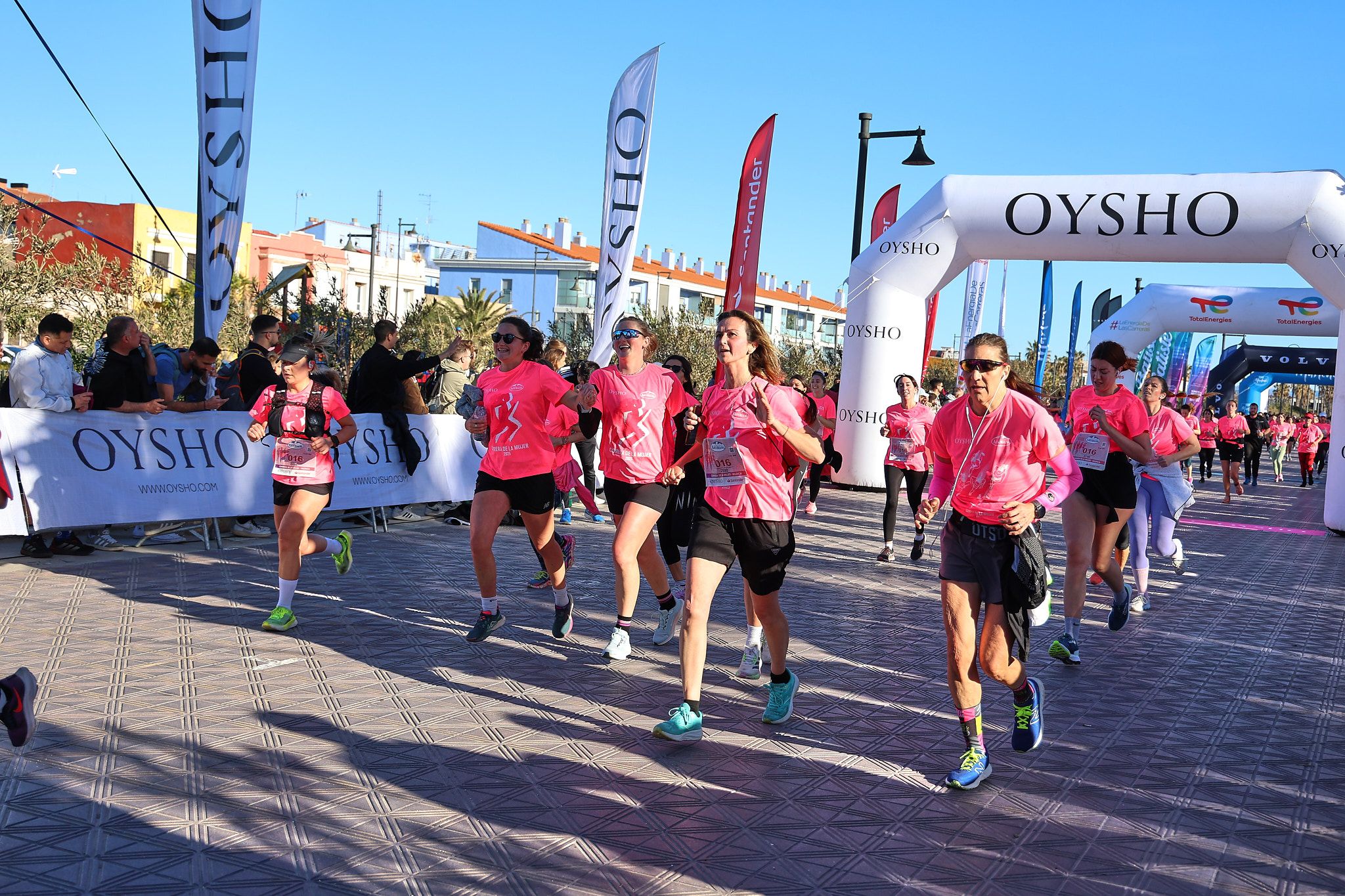 Las mejores fotos de la Carrera de la Mujer Central Lechera Asturiana de Valencia 2025. 755
