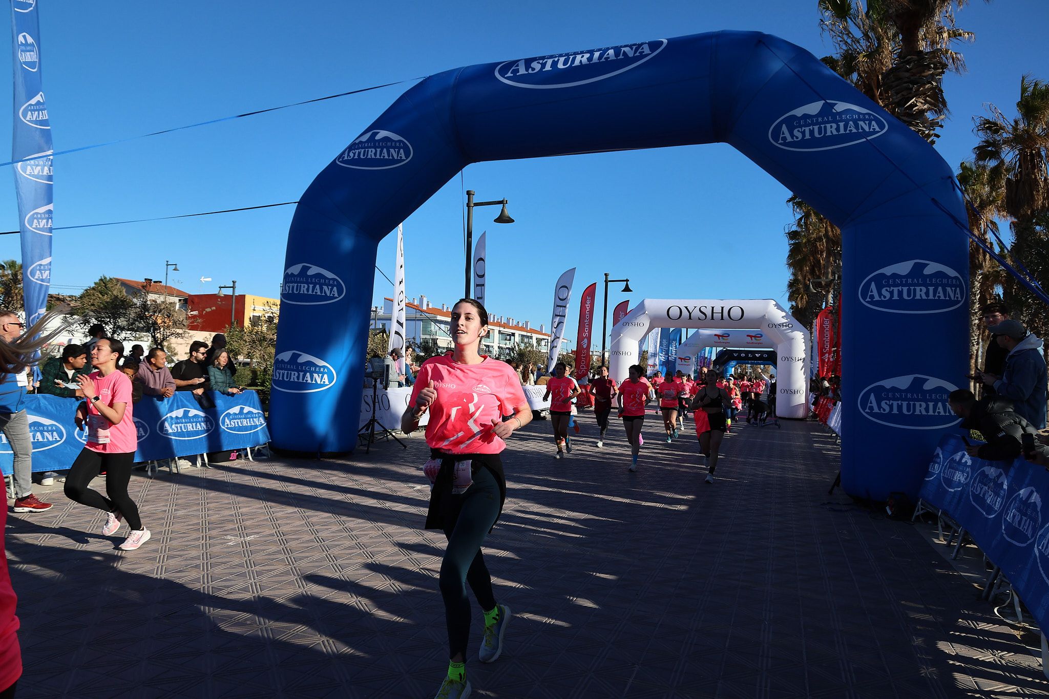 Las mejores fotos de la Carrera de la Mujer Central Lechera Asturiana de Valencia 2025. 512
