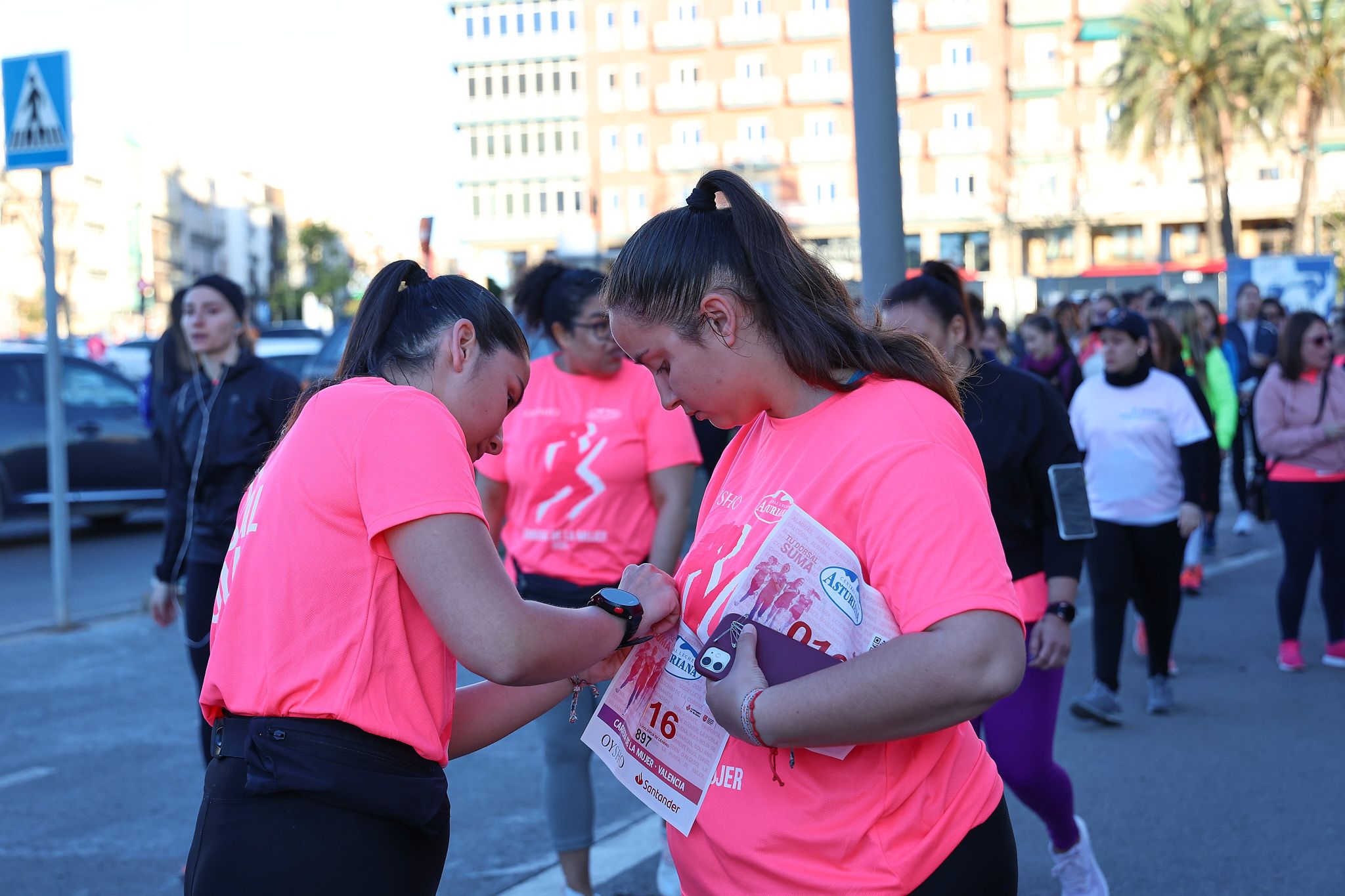Las mejores fotos de la Carrera de la Mujer Central Lechera Asturiana de Valencia 2025. 29