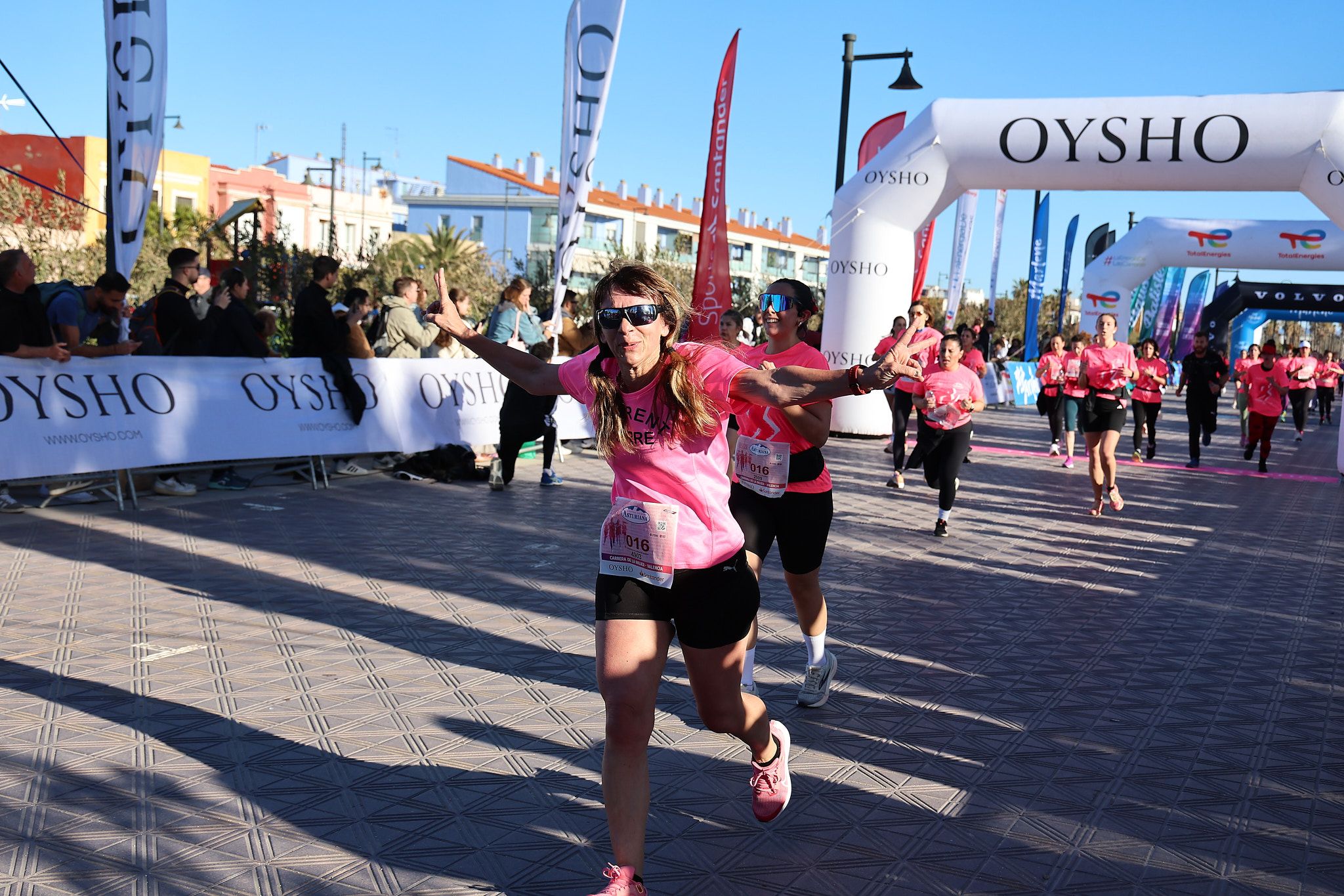 Las mejores fotos de la Carrera de la Mujer Central Lechera Asturiana de Valencia 2025. 760