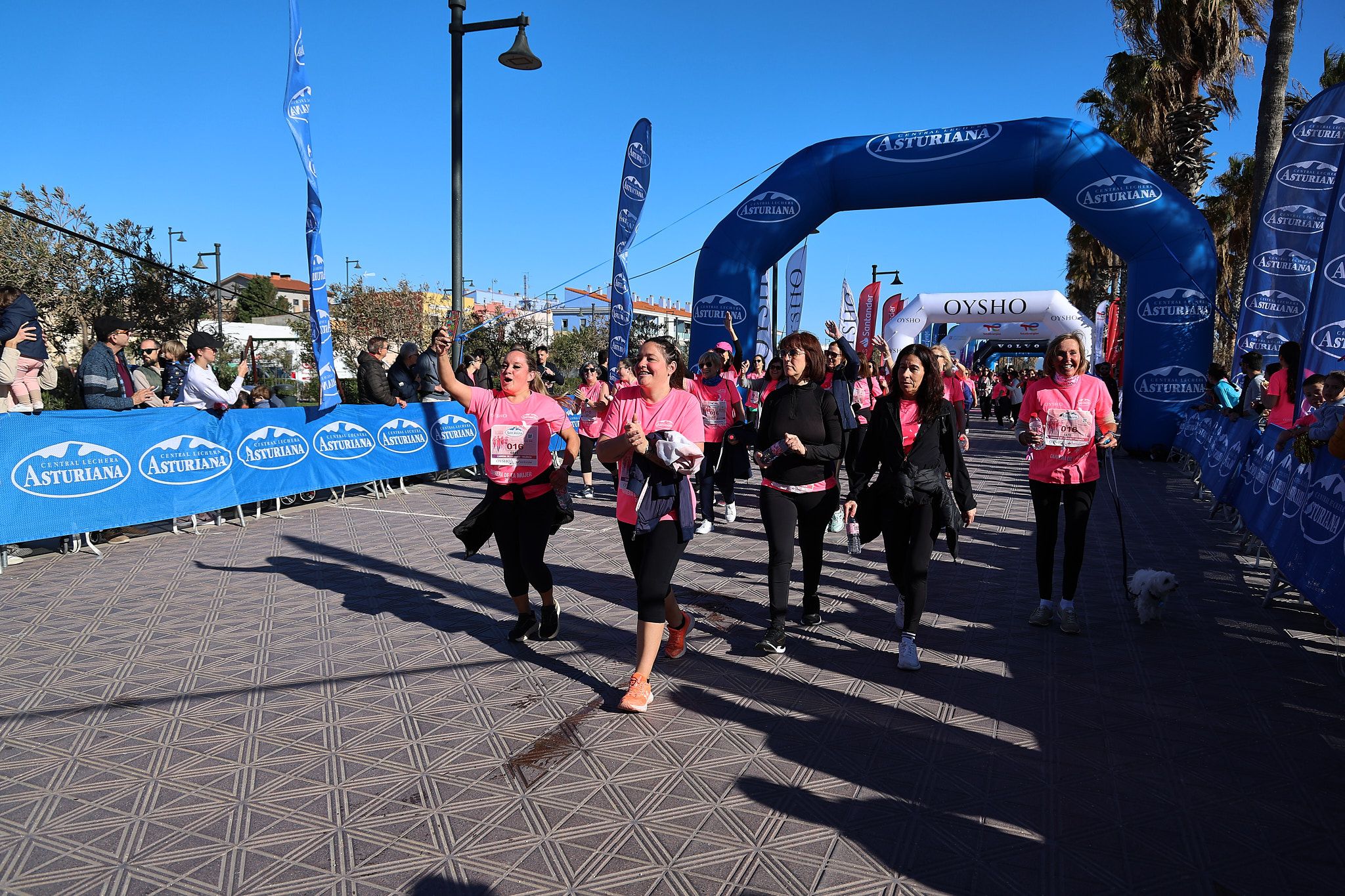 Las mejores fotos de la Carrera de la Mujer Central Lechera Asturiana de Valencia 2025. 1005