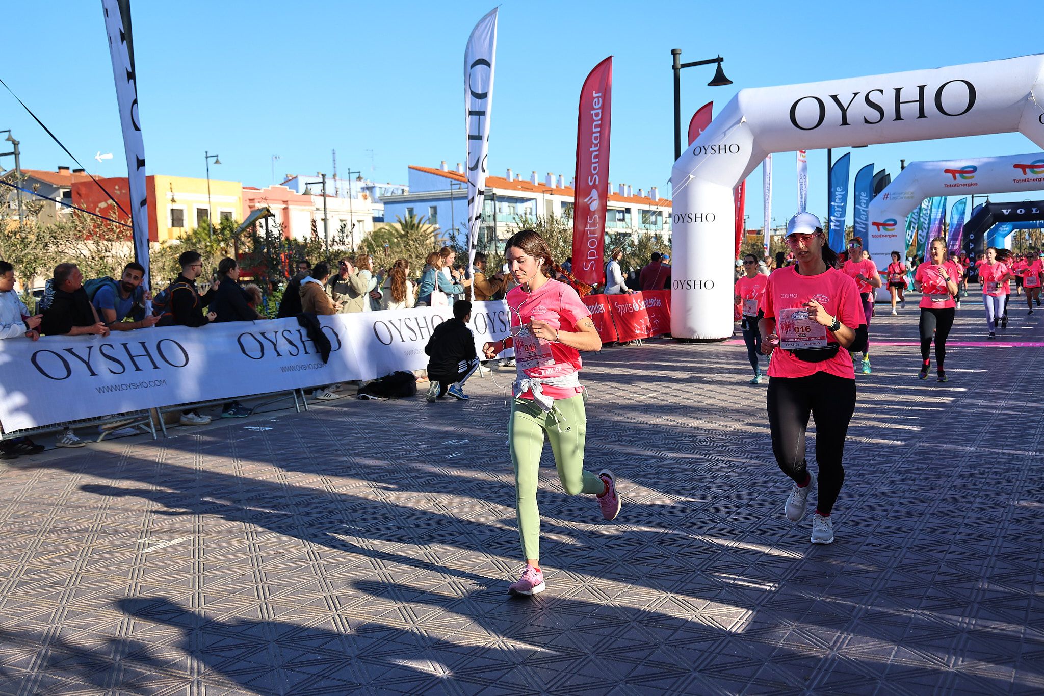 Las mejores fotos de la Carrera de la Mujer Central Lechera Asturiana de Valencia 2025. 765