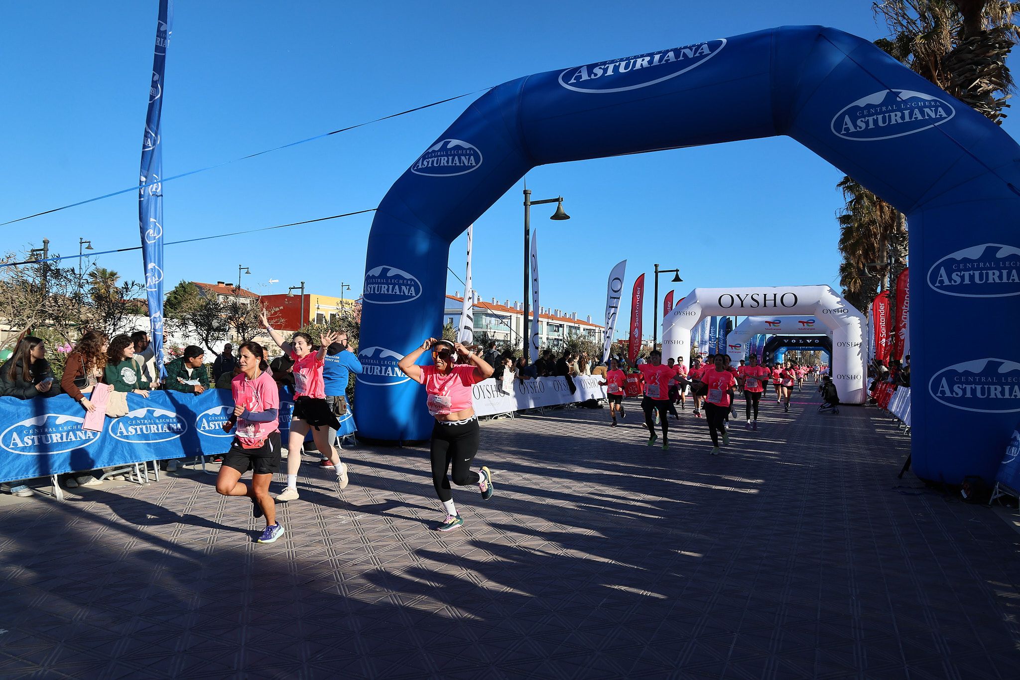 Las mejores fotos de la Carrera de la Mujer Central Lechera Asturiana de Valencia 2025. 519