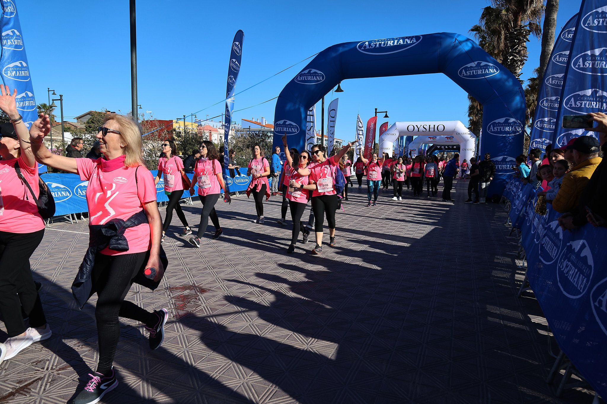 Las mejores fotos de la Carrera de la Mujer Central Lechera Asturiana de Valencia 2025. 1007