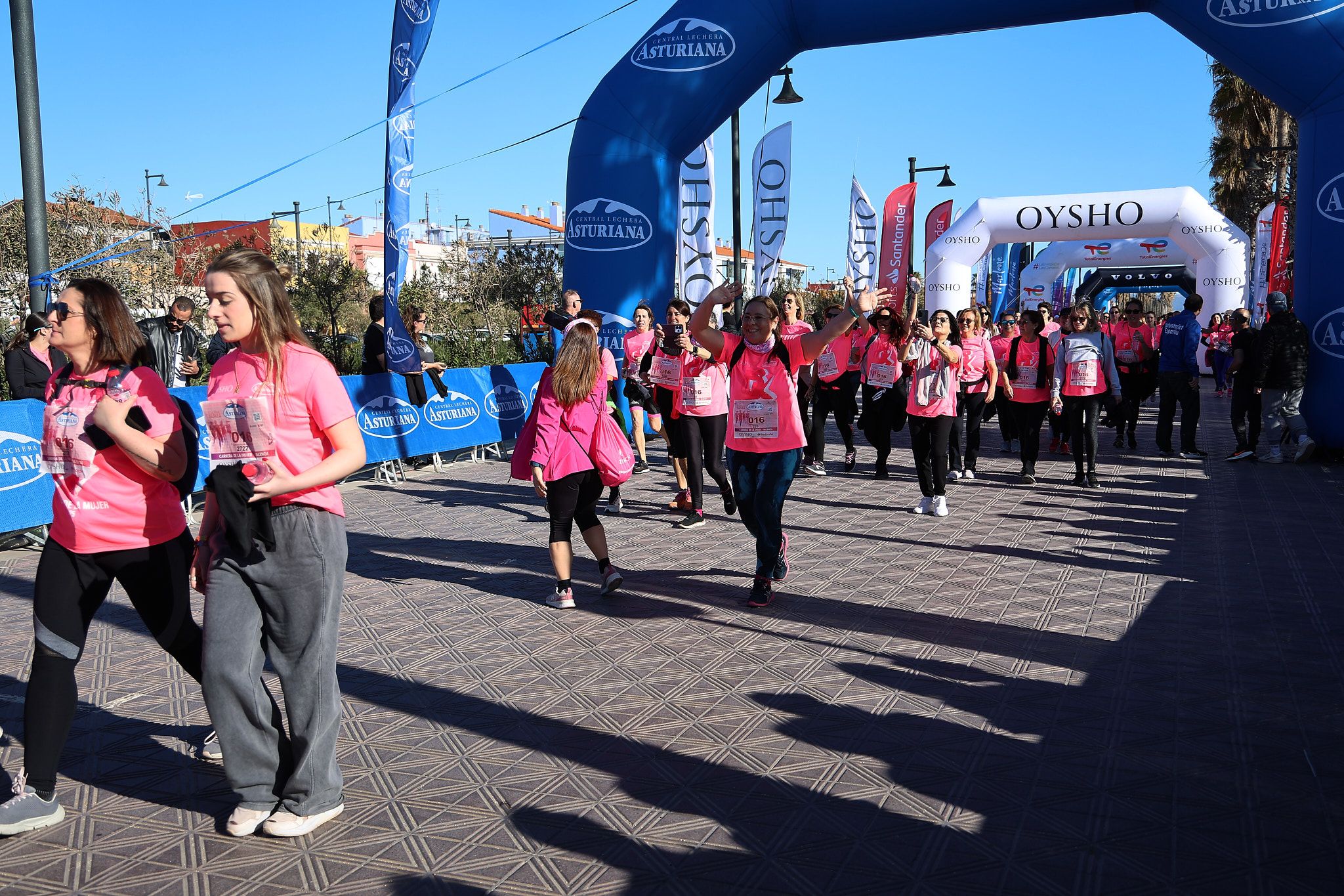 Las mejores fotos de la Carrera de la Mujer Central Lechera Asturiana de Valencia 2025. 1008