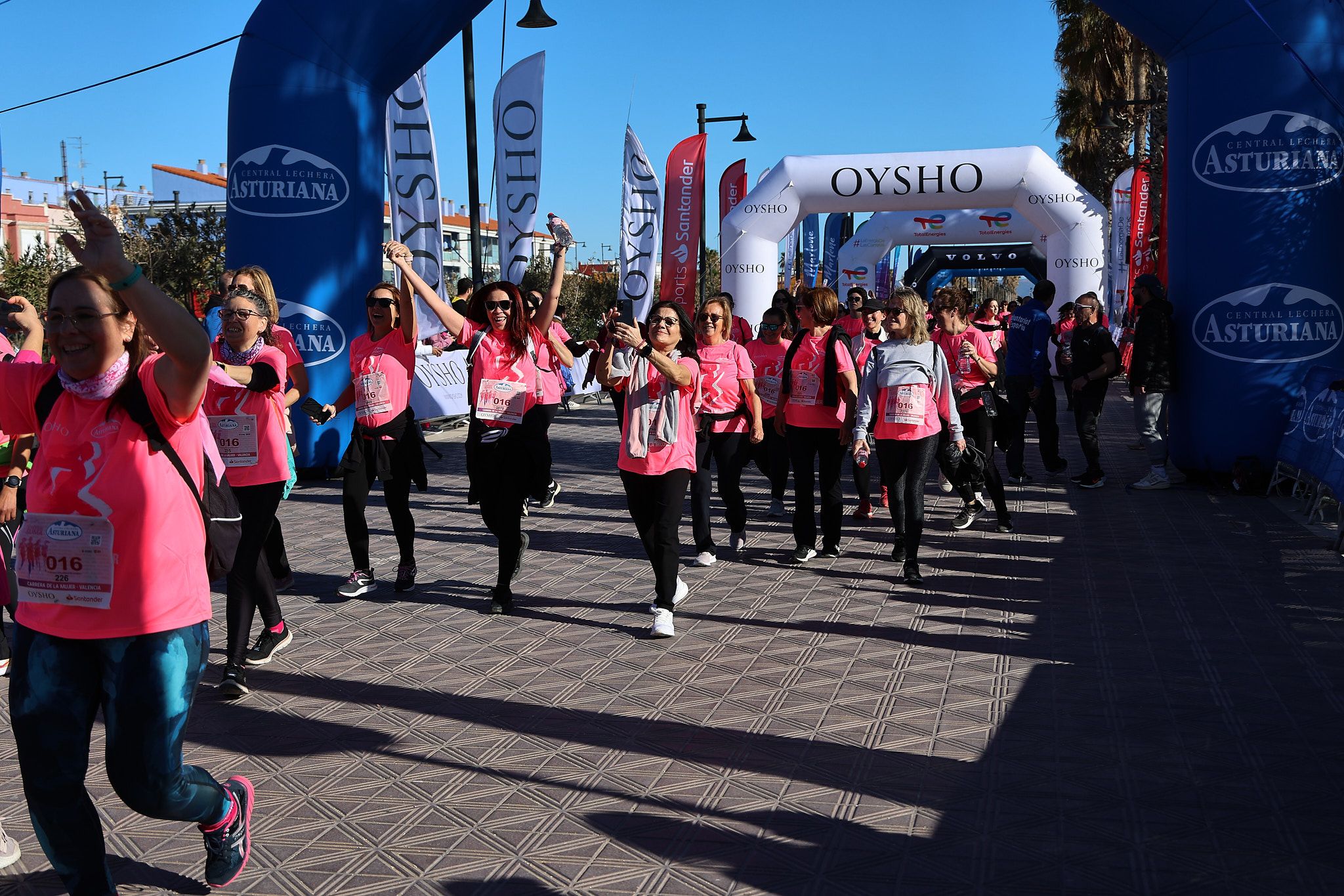 Las mejores fotos de la Carrera de la Mujer Central Lechera Asturiana de Valencia 2025. 1009