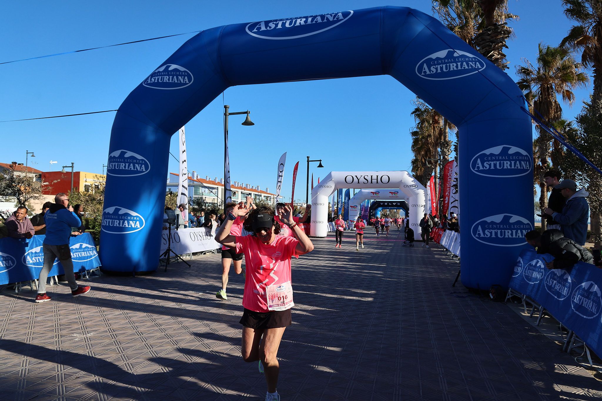Las mejores fotos de la Carrera de la Mujer Central Lechera Asturiana de Valencia 2025. 525