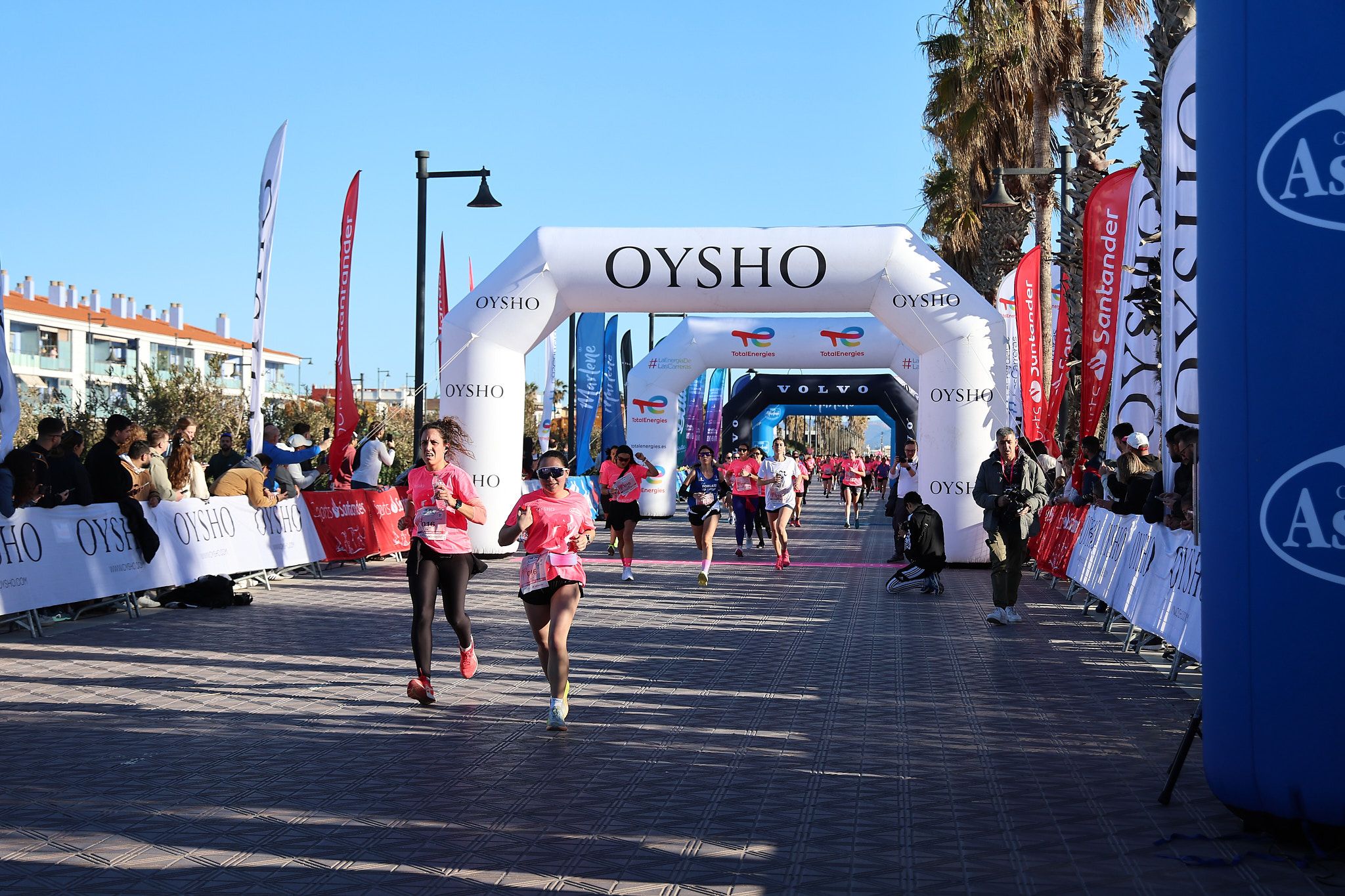 Las mejores fotos de la Carrera de la Mujer Central Lechera Asturiana de Valencia 2025. 527