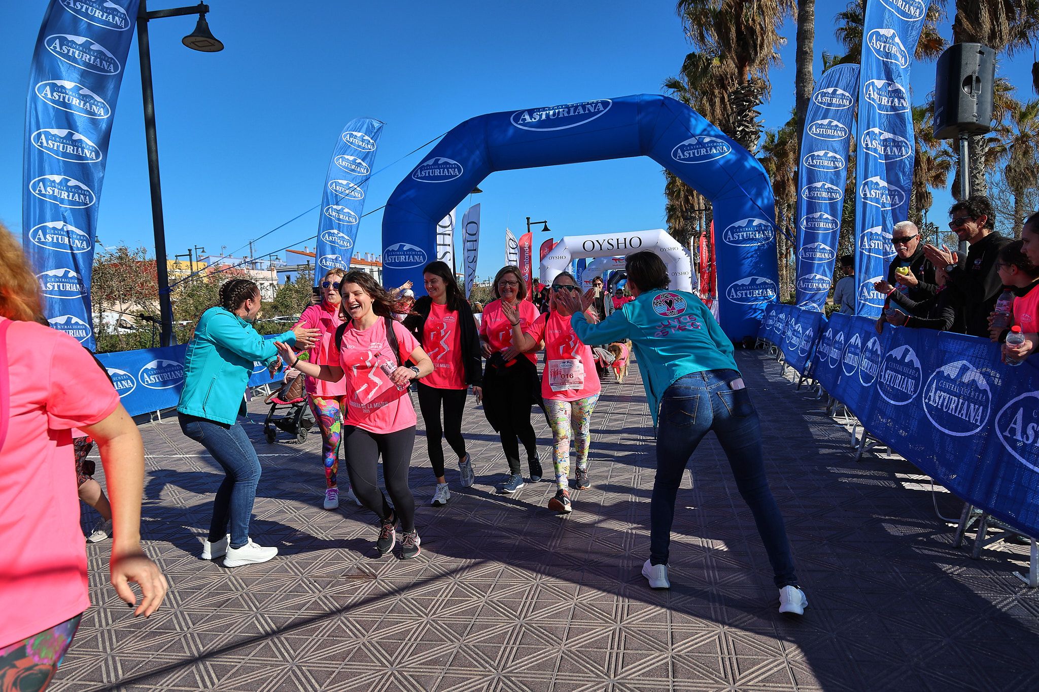 Las mejores fotos de la Carrera de la Mujer Central Lechera Asturiana de Valencia 2025. 1500