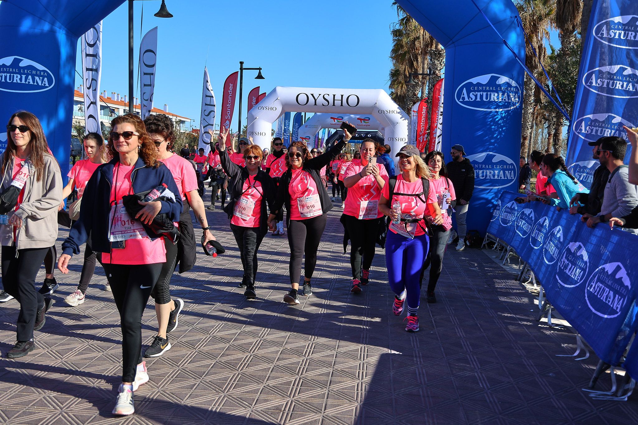 Las mejores fotos de la Carrera de la Mujer Central Lechera Asturiana de Valencia 2025. 1016