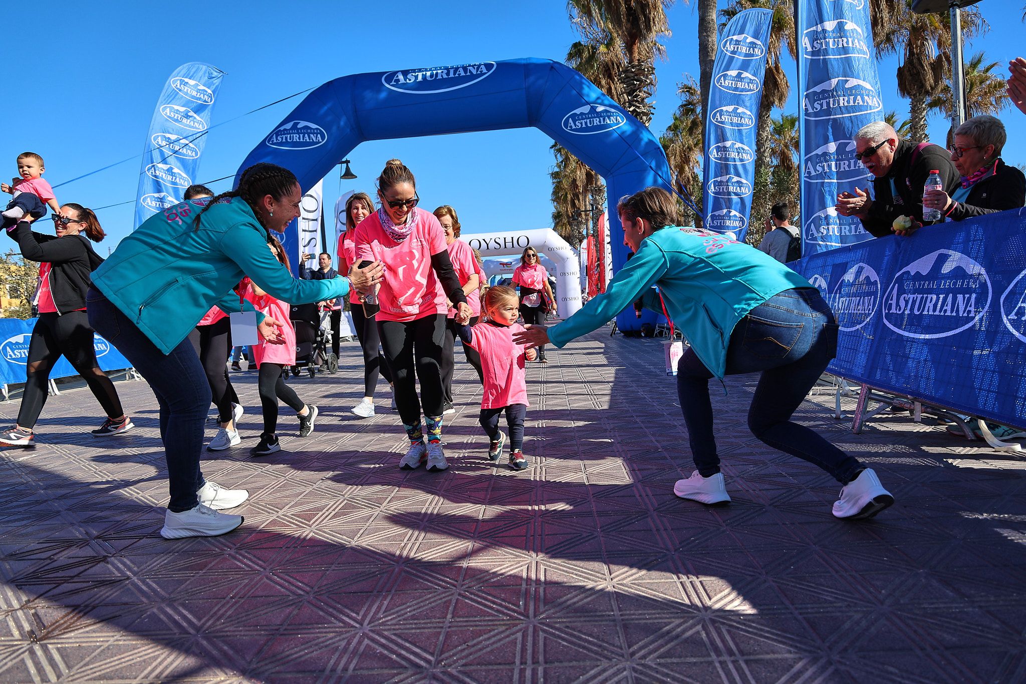 Las mejores fotos de la Carrera de la Mujer Central Lechera Asturiana de Valencia 2025. 1504