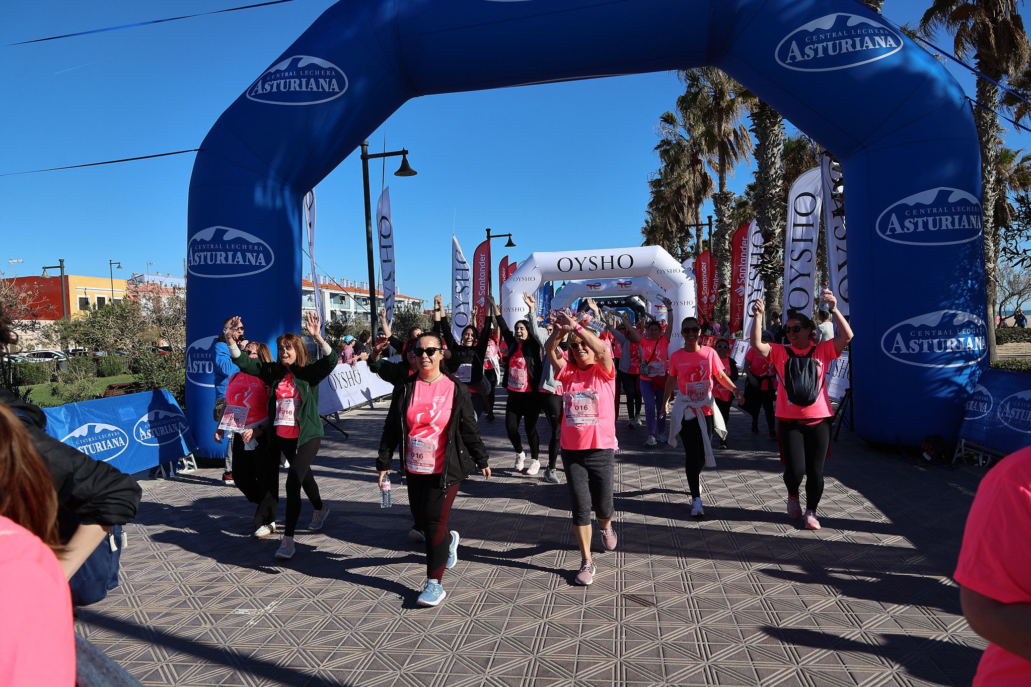 Las mejores fotos de la Carrera de la Mujer Central Lechera Asturiana de Valencia 2025. 1263