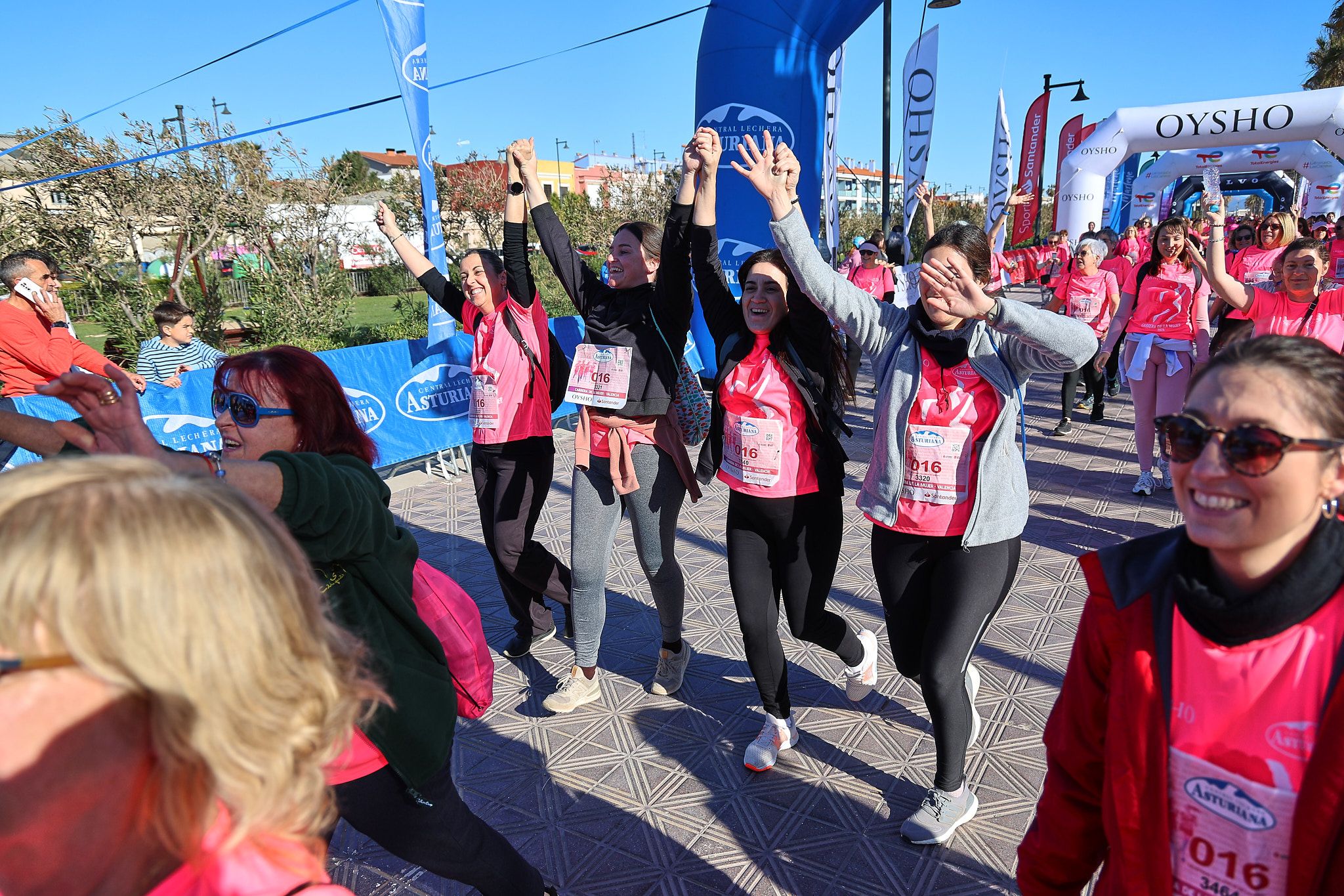 Las mejores fotos de la Carrera de la Mujer Central Lechera Asturiana de Valencia 2025. 1264