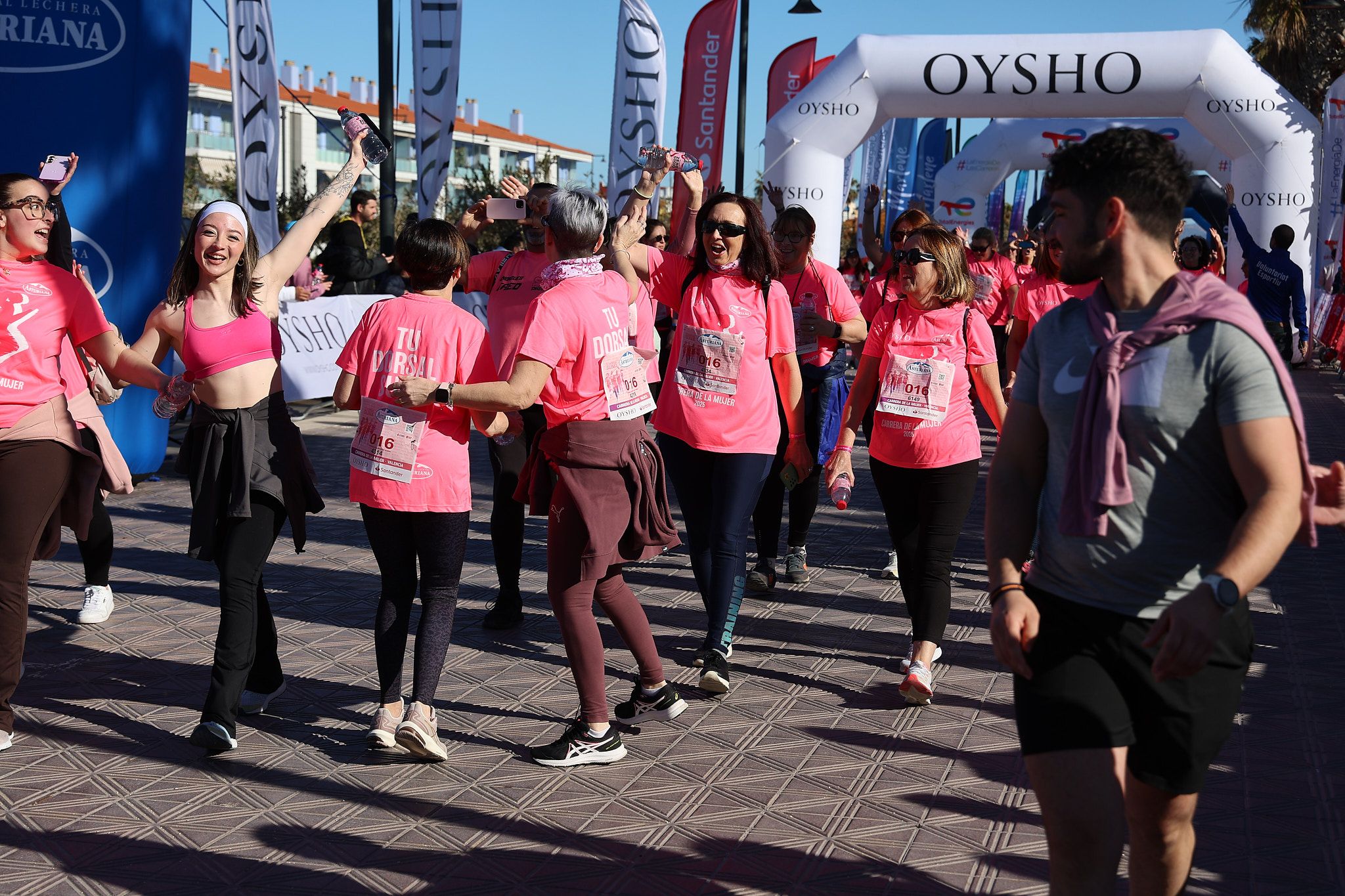 Las mejores fotos de la Carrera de la Mujer Central Lechera Asturiana de Valencia 2025. 1022